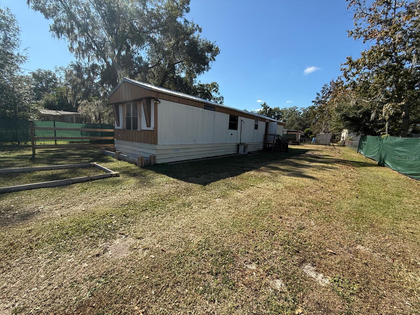 836 Cr 481w, FL