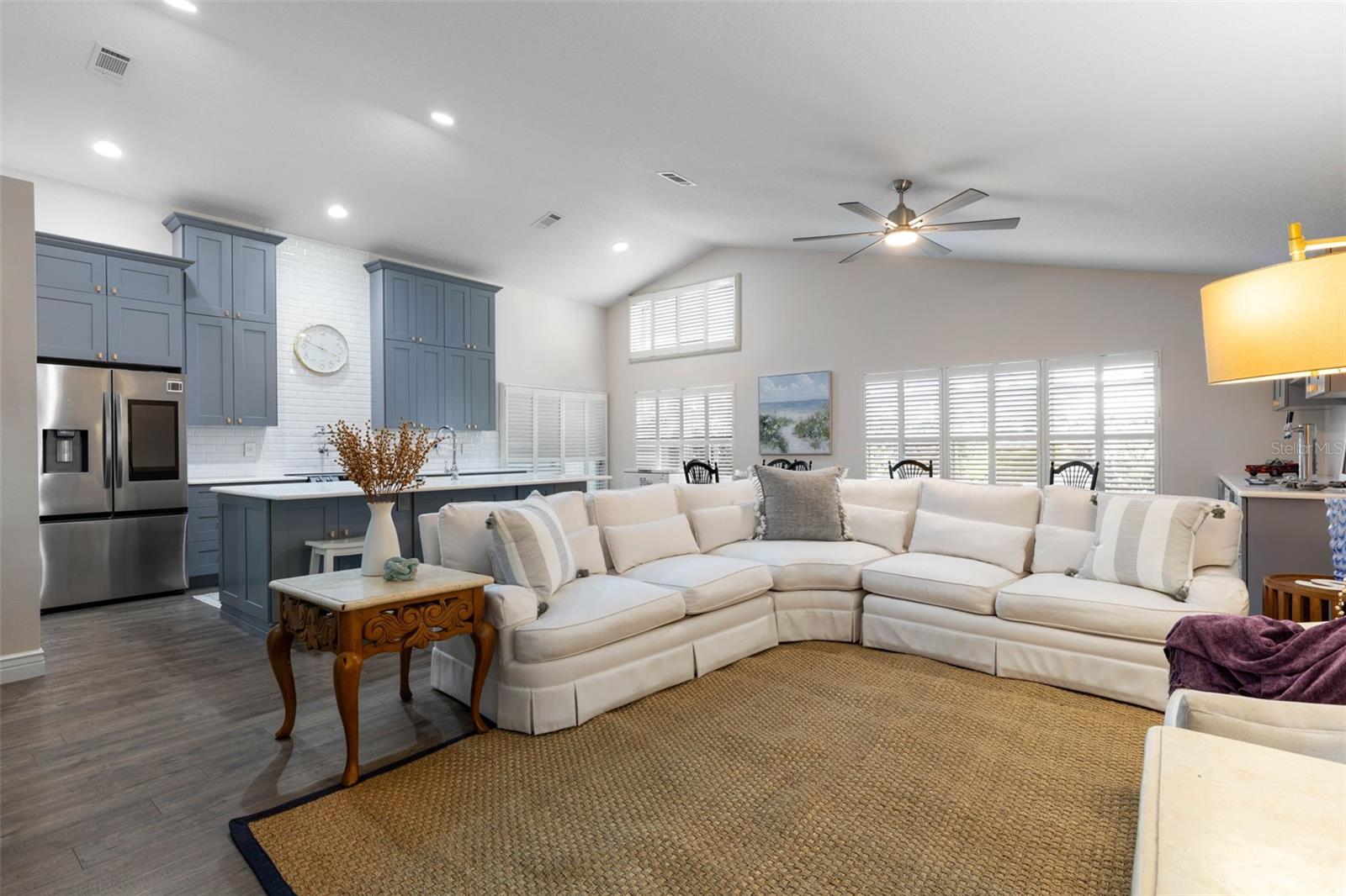 2 Gleneagles Place, FL