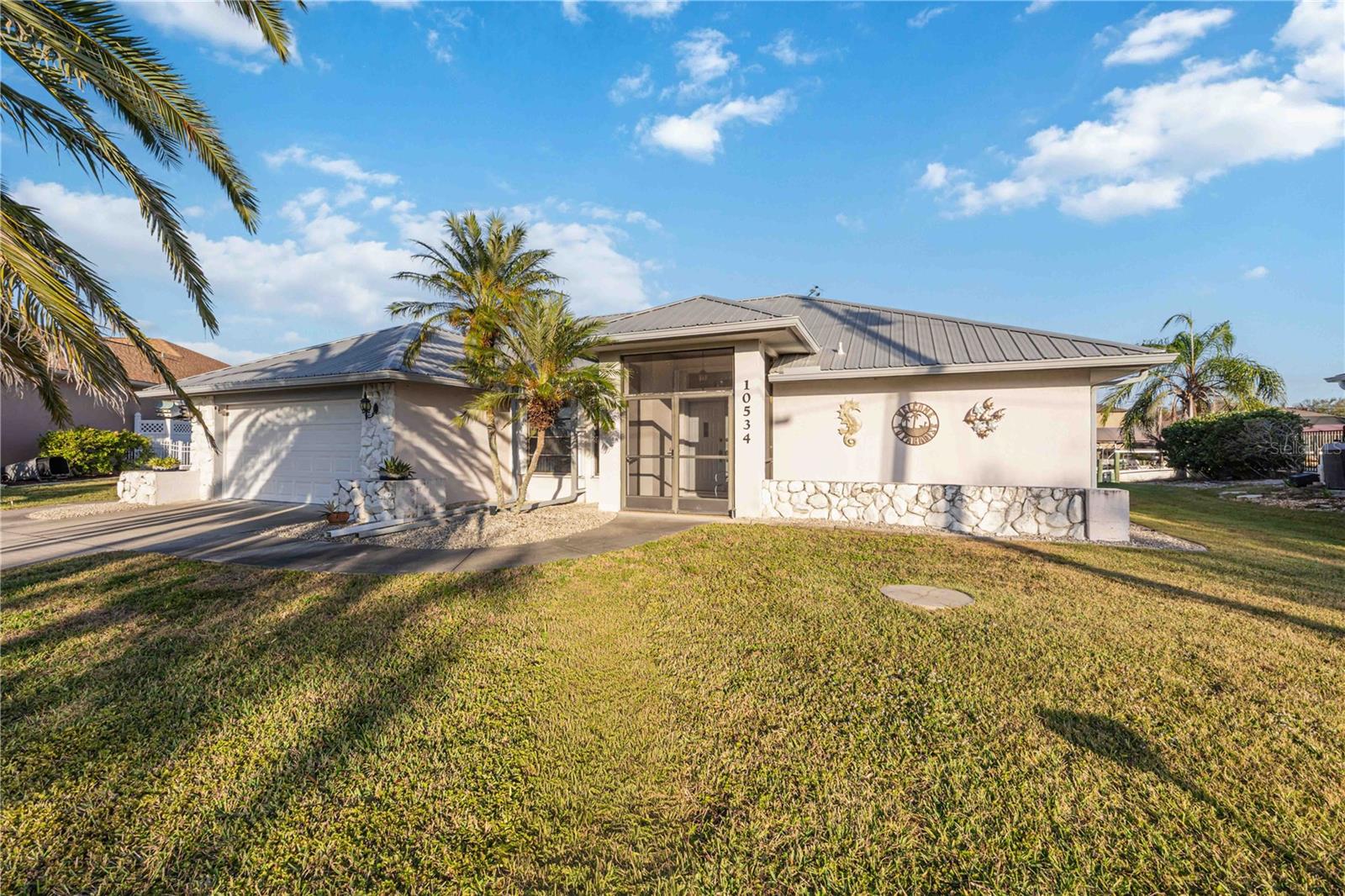 10534 Alpaca Circle, FL
