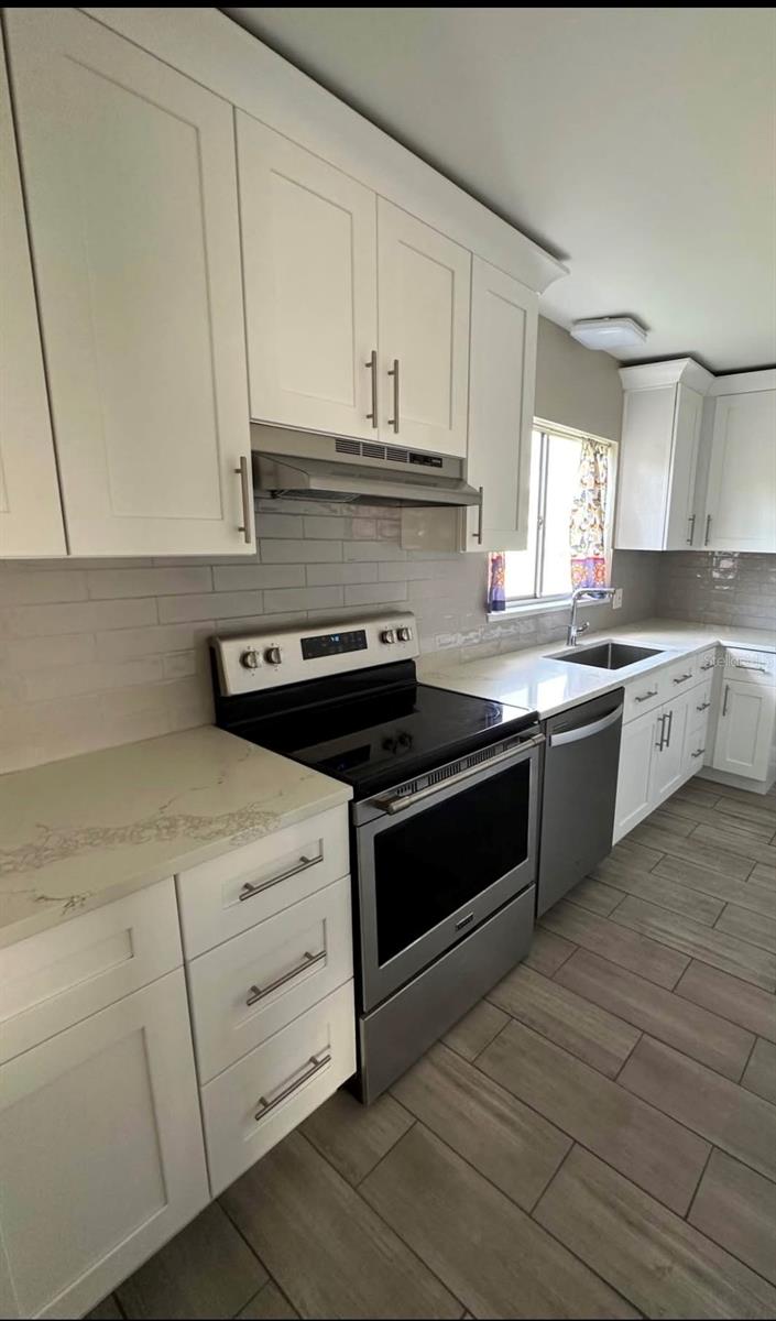 960 Apollo Beach Boulevard, FL