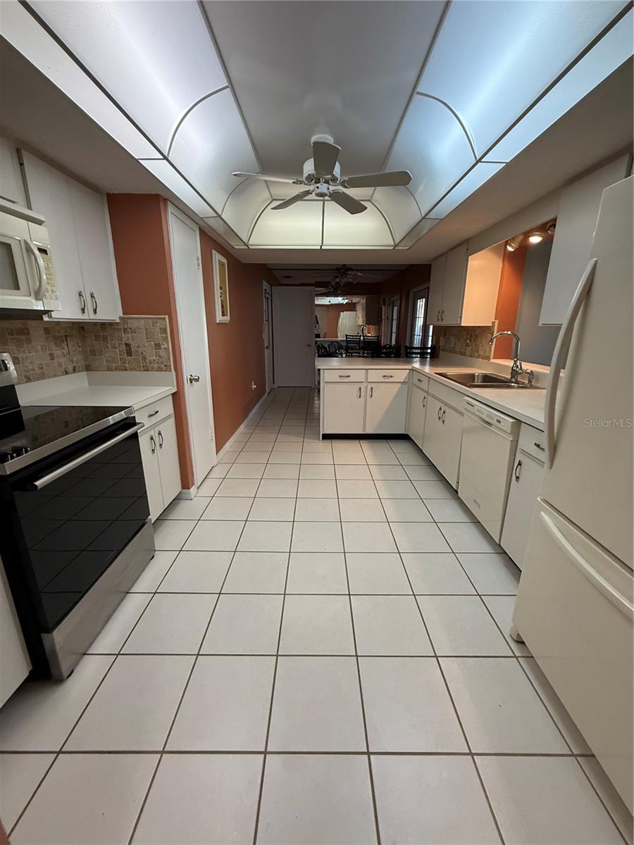 819 Gondola Drive, FL