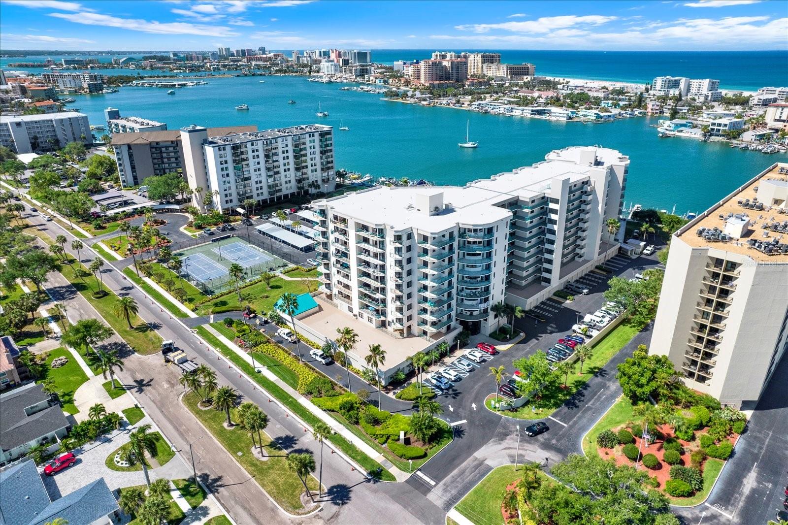 670 Island Way, FL
