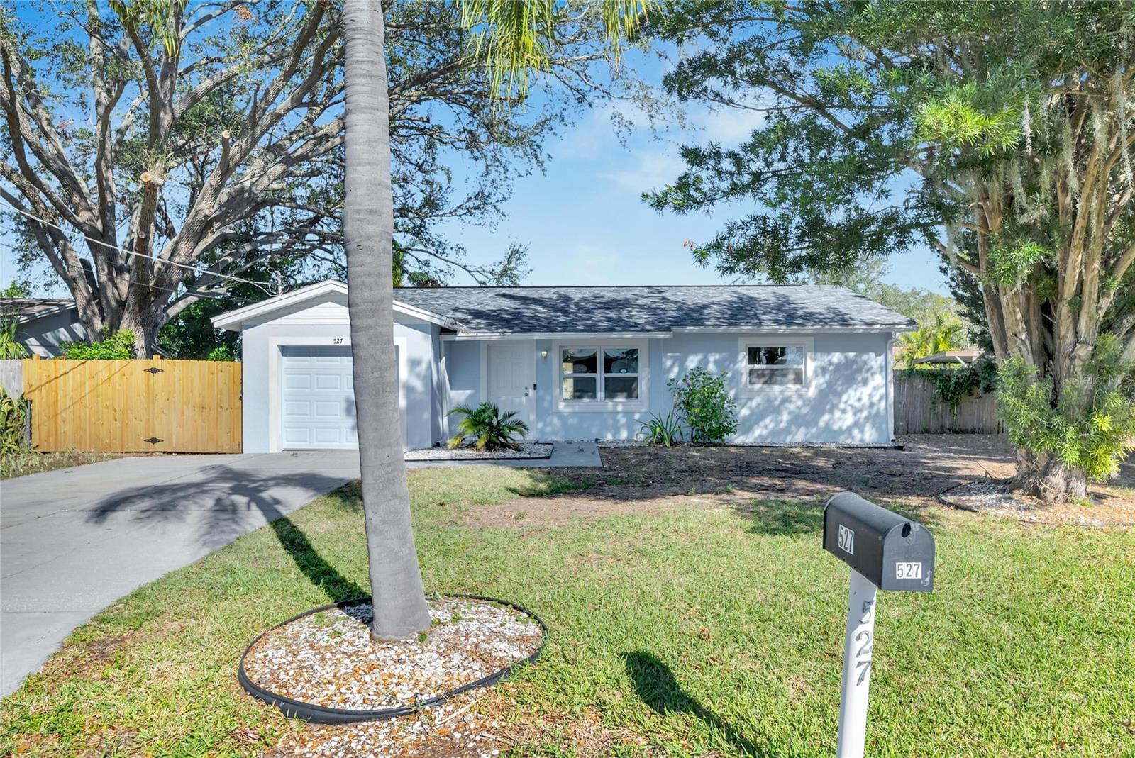 527 Fox Run Trail, FL