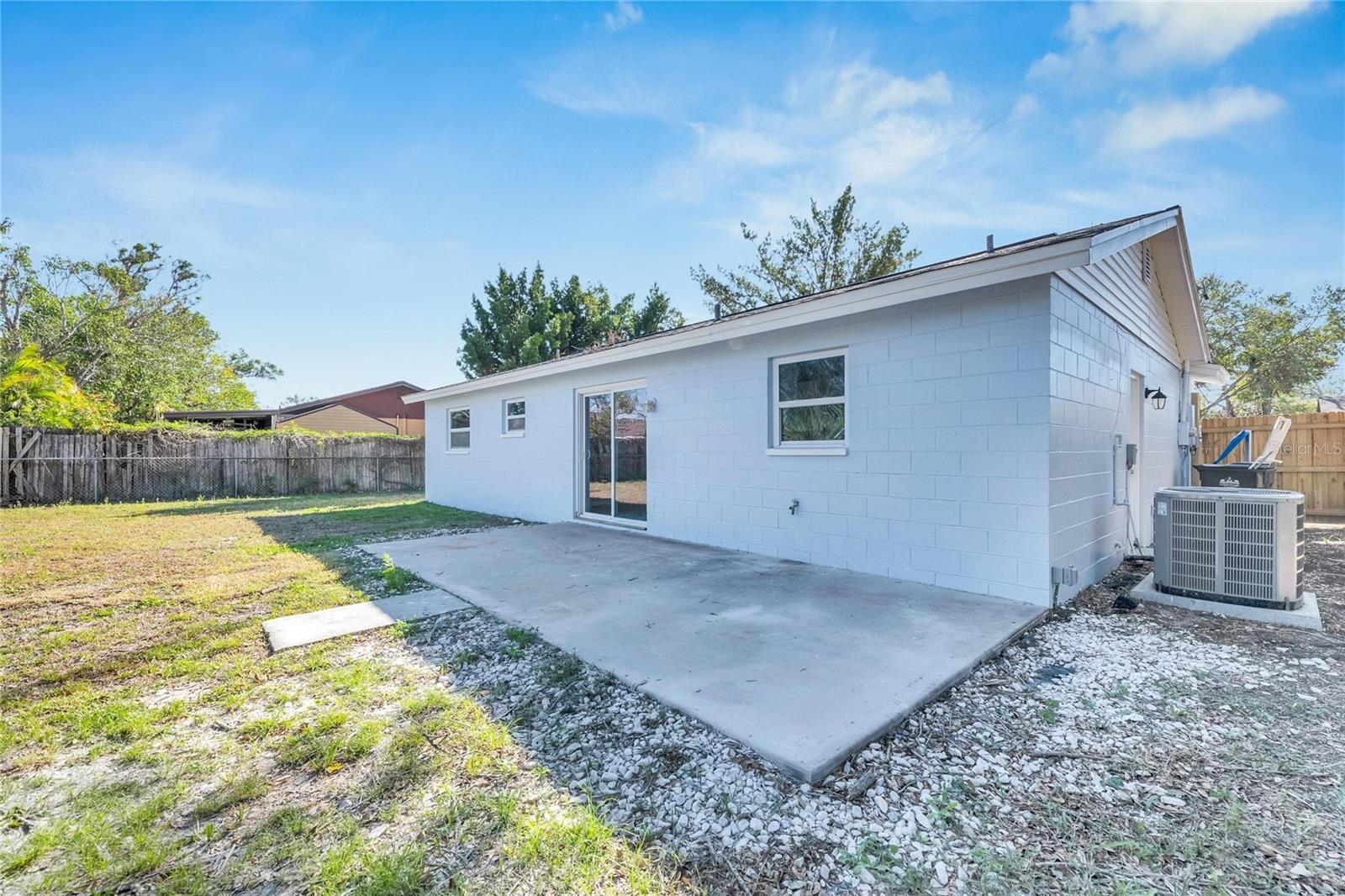 527 Fox Run Trail, FL