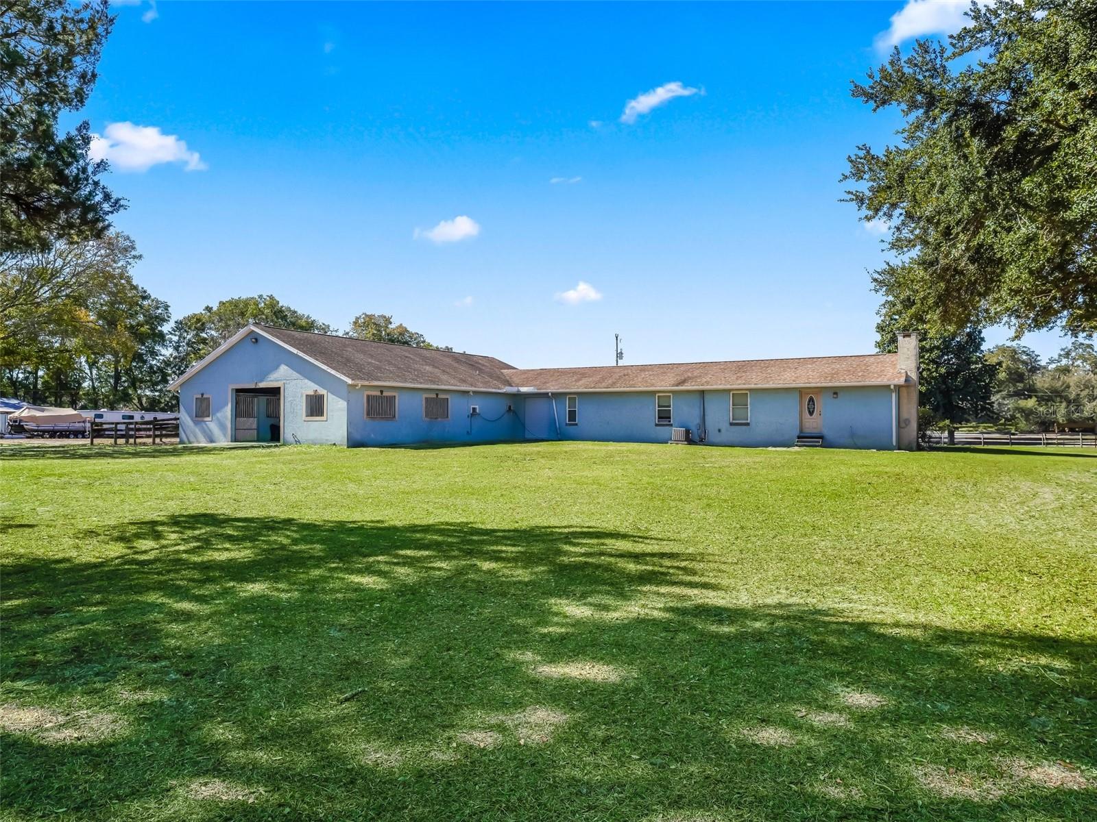 250 Ne 195th Ave, FL