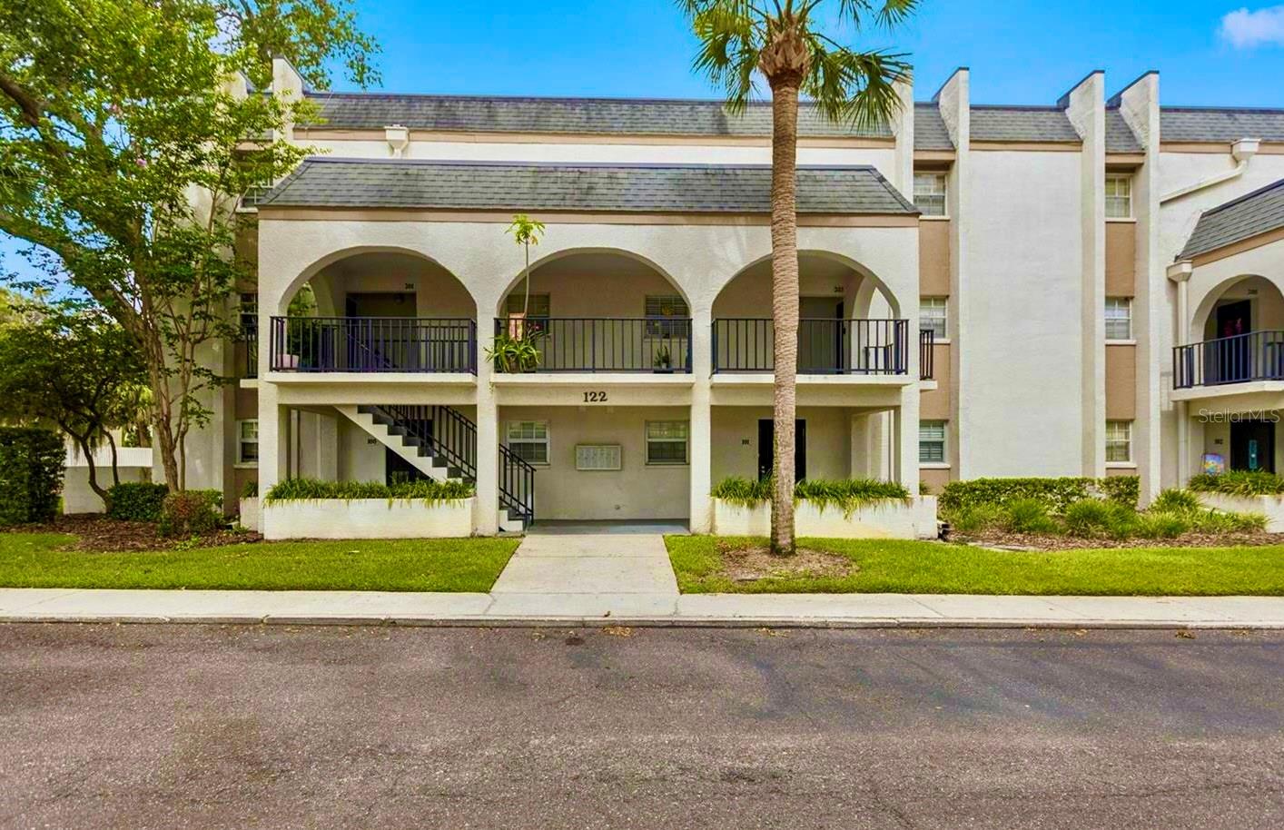122 N Kings Ave #101, FL