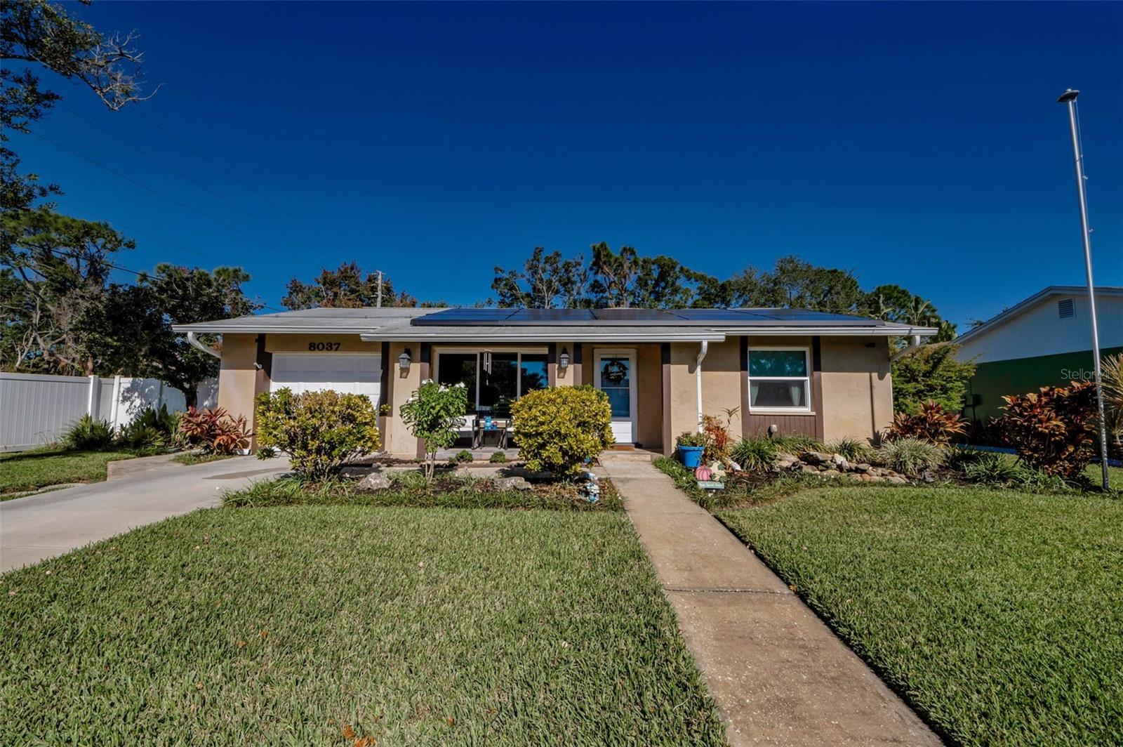 8037 Powder Horn Cir, FL