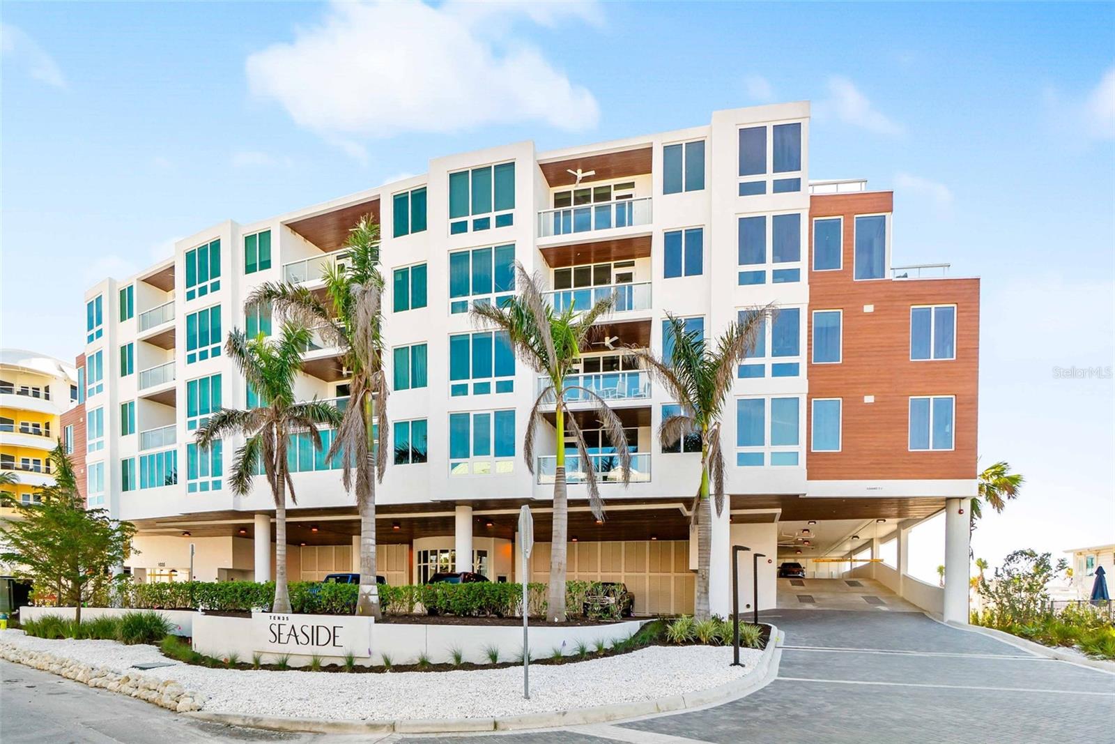 1035 Seaside Drive, FL
