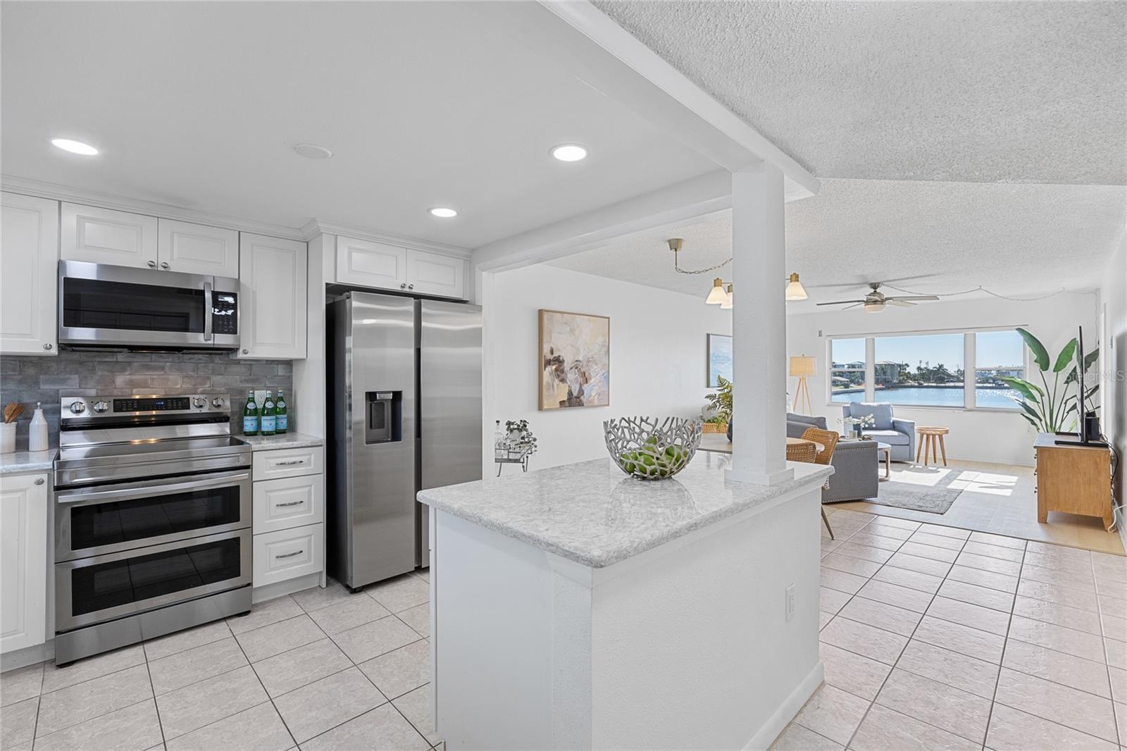 4775 Cove Circle, FL