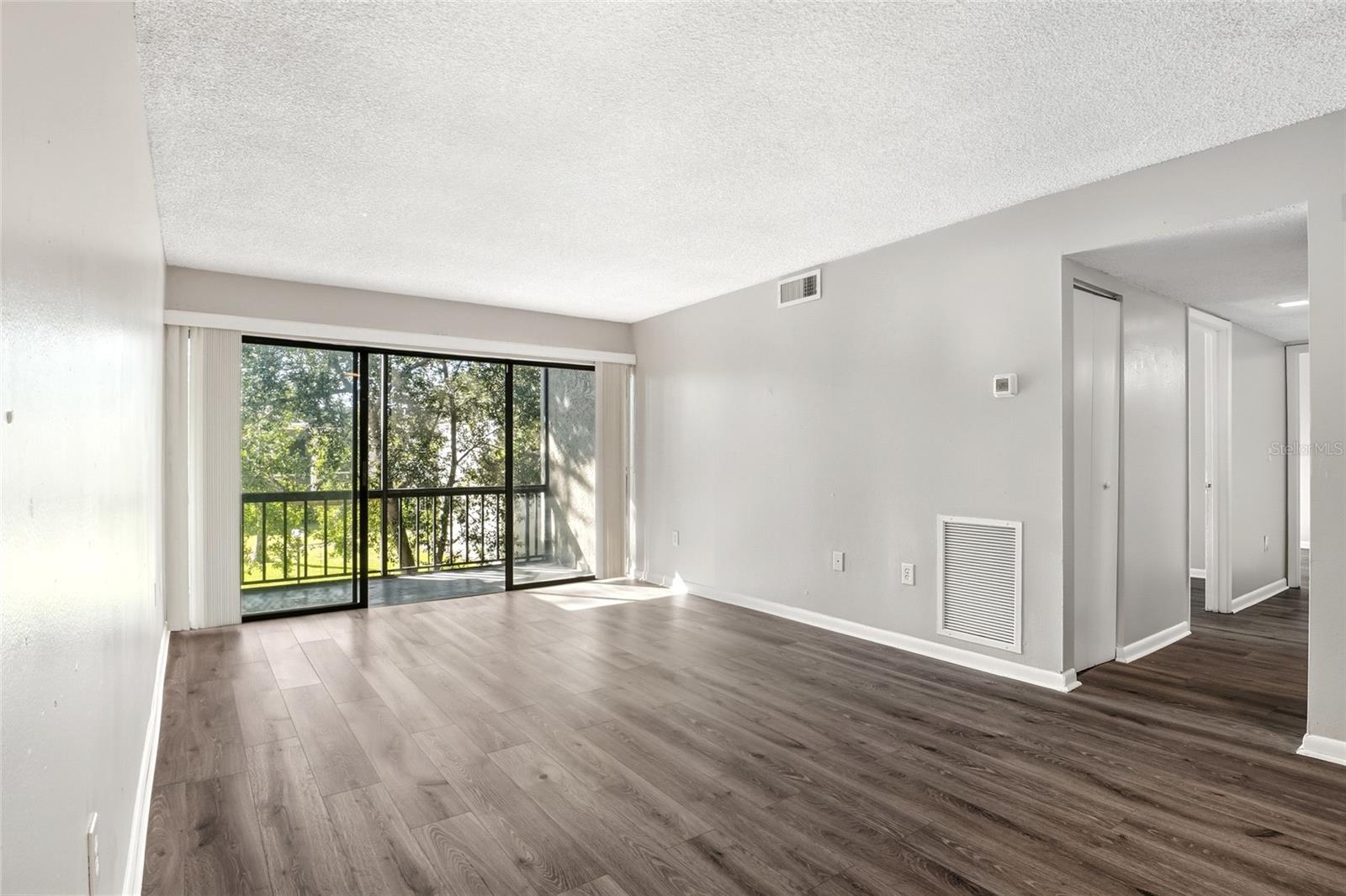 3236 Semoran Boulevard, FL