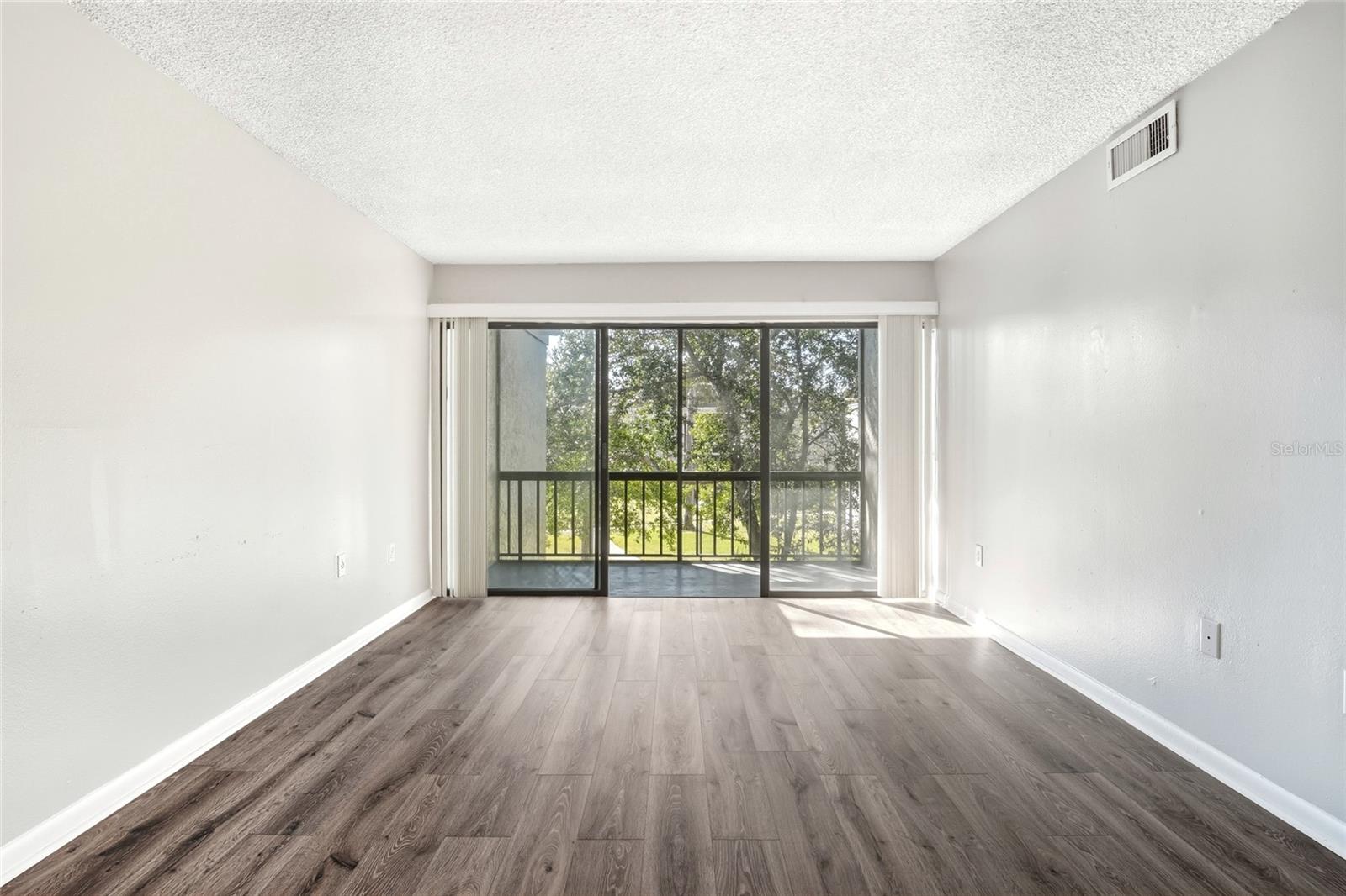 3236 Semoran Boulevard, FL
