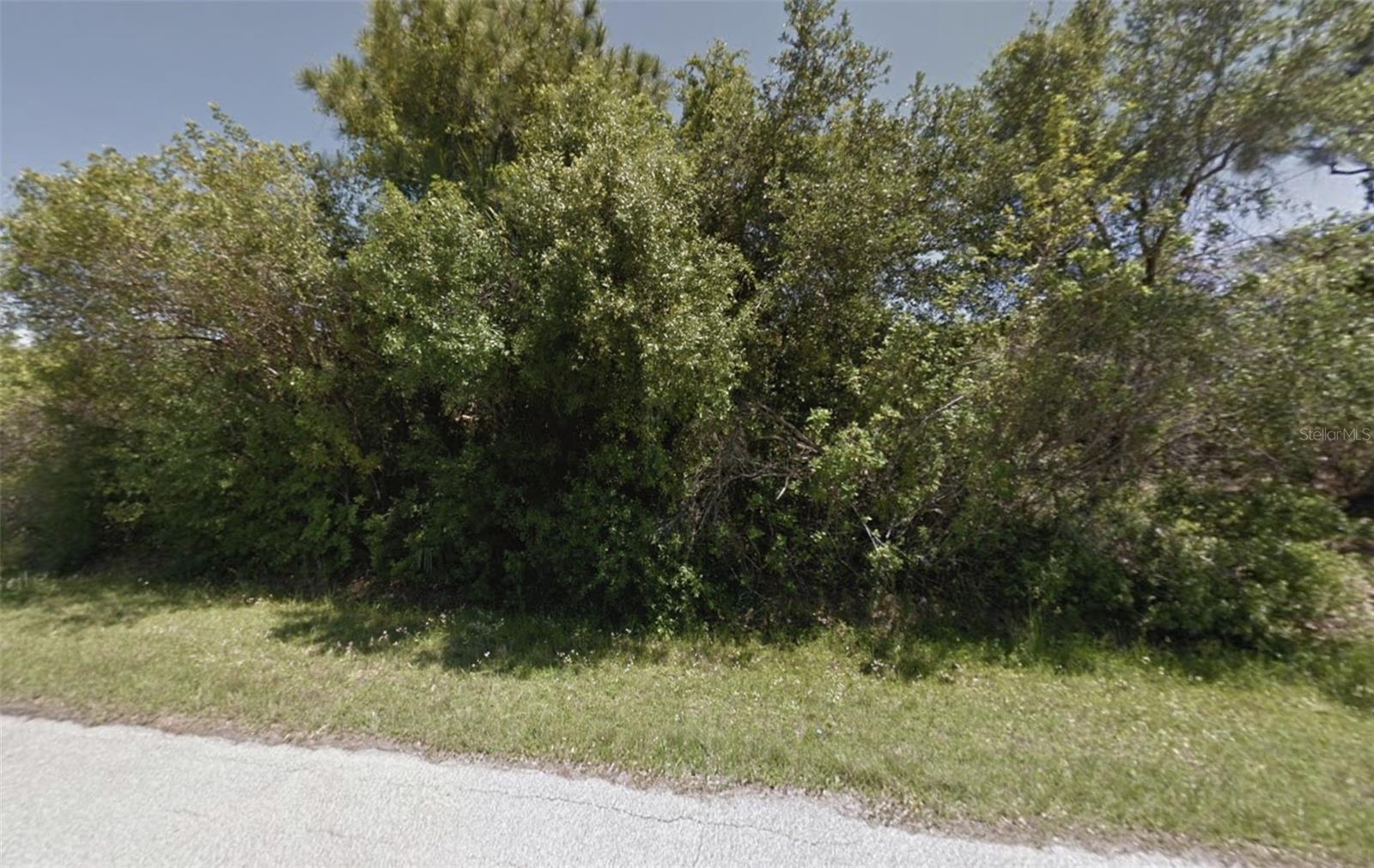 10 Lindhurst St, FL
