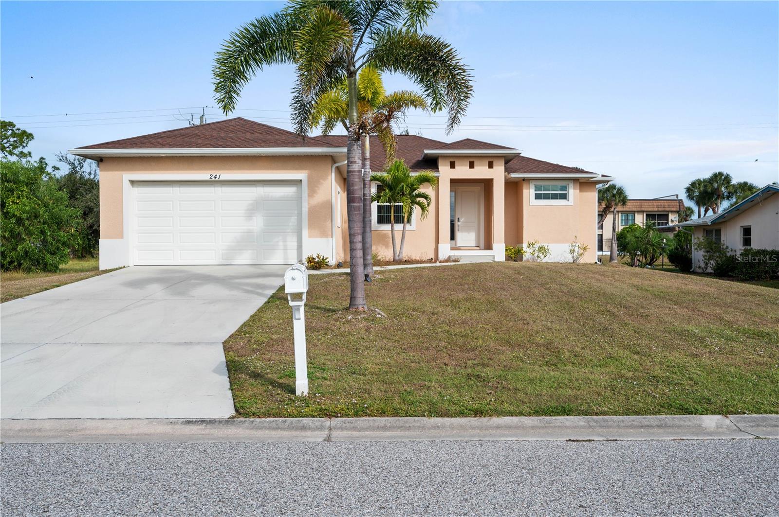 241 Annapolis Lane, FL
