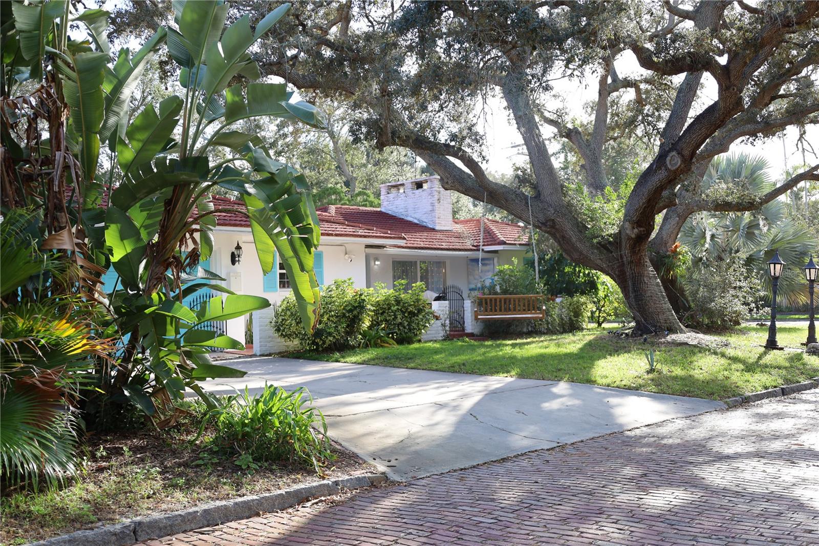7716 Dartmouth Avenue, FL