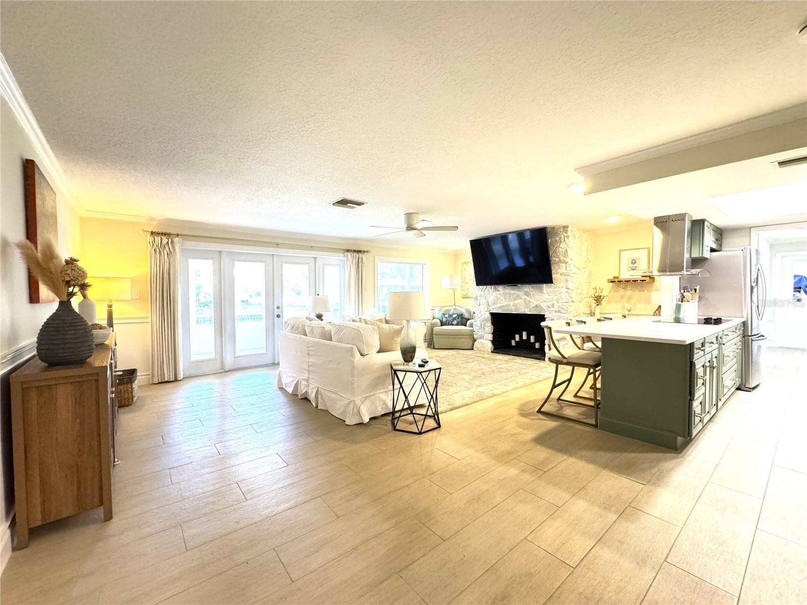 1004 5th Avenue, FL