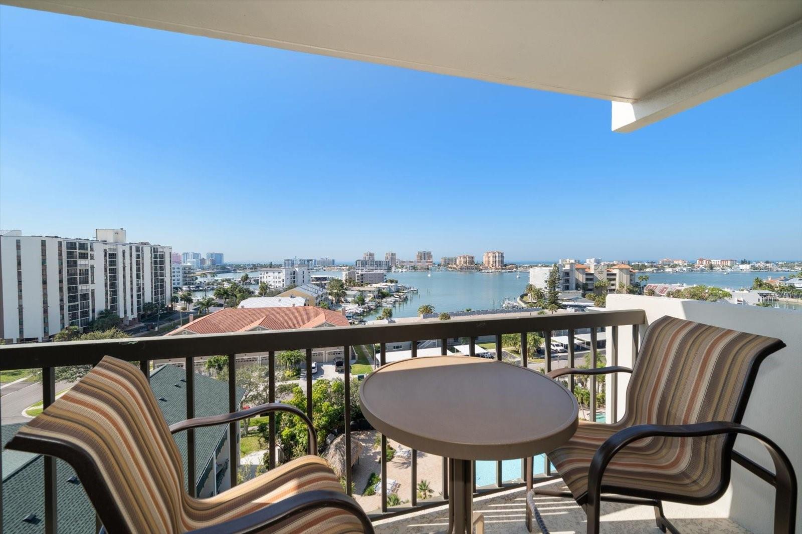 400 Island Way #901, FL
