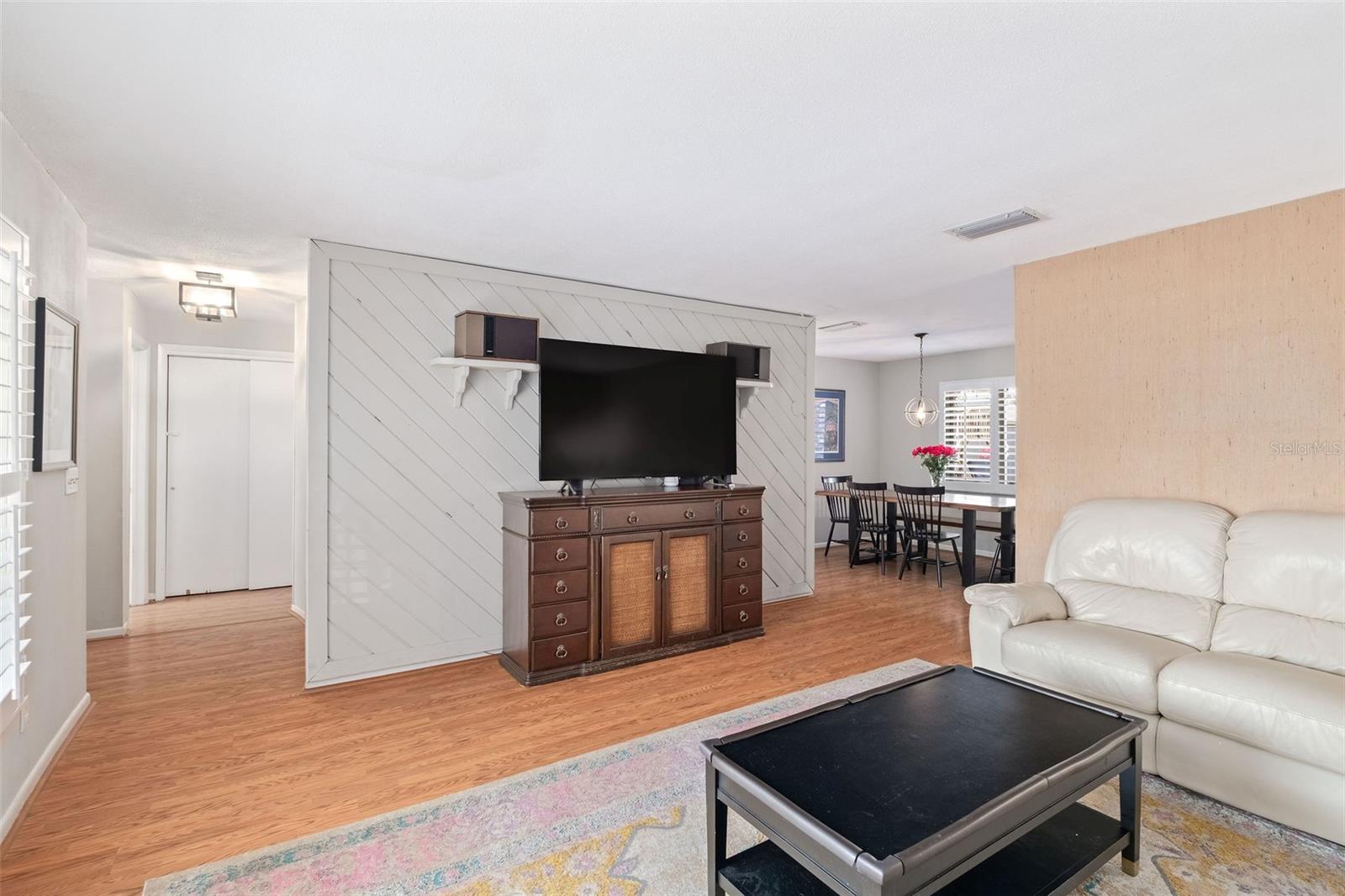 3207 Lowndes Drive, FL
