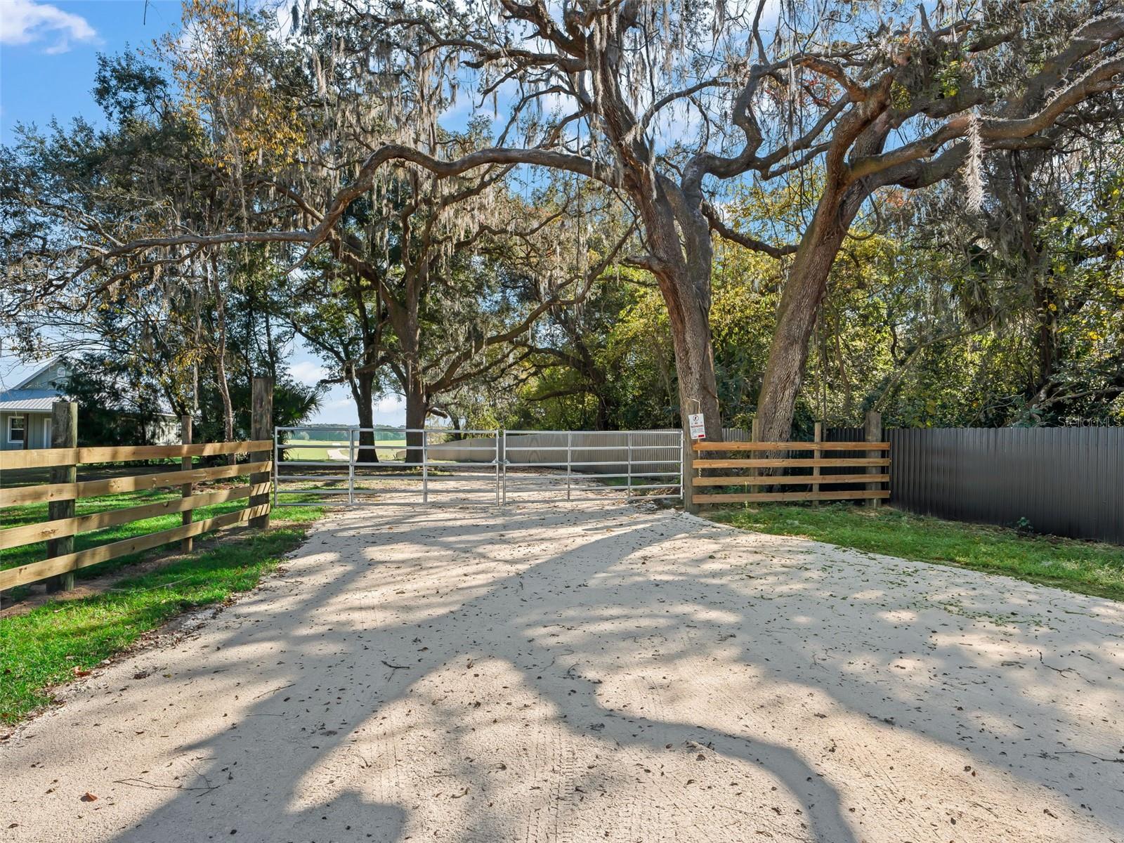 Cr 635, FL