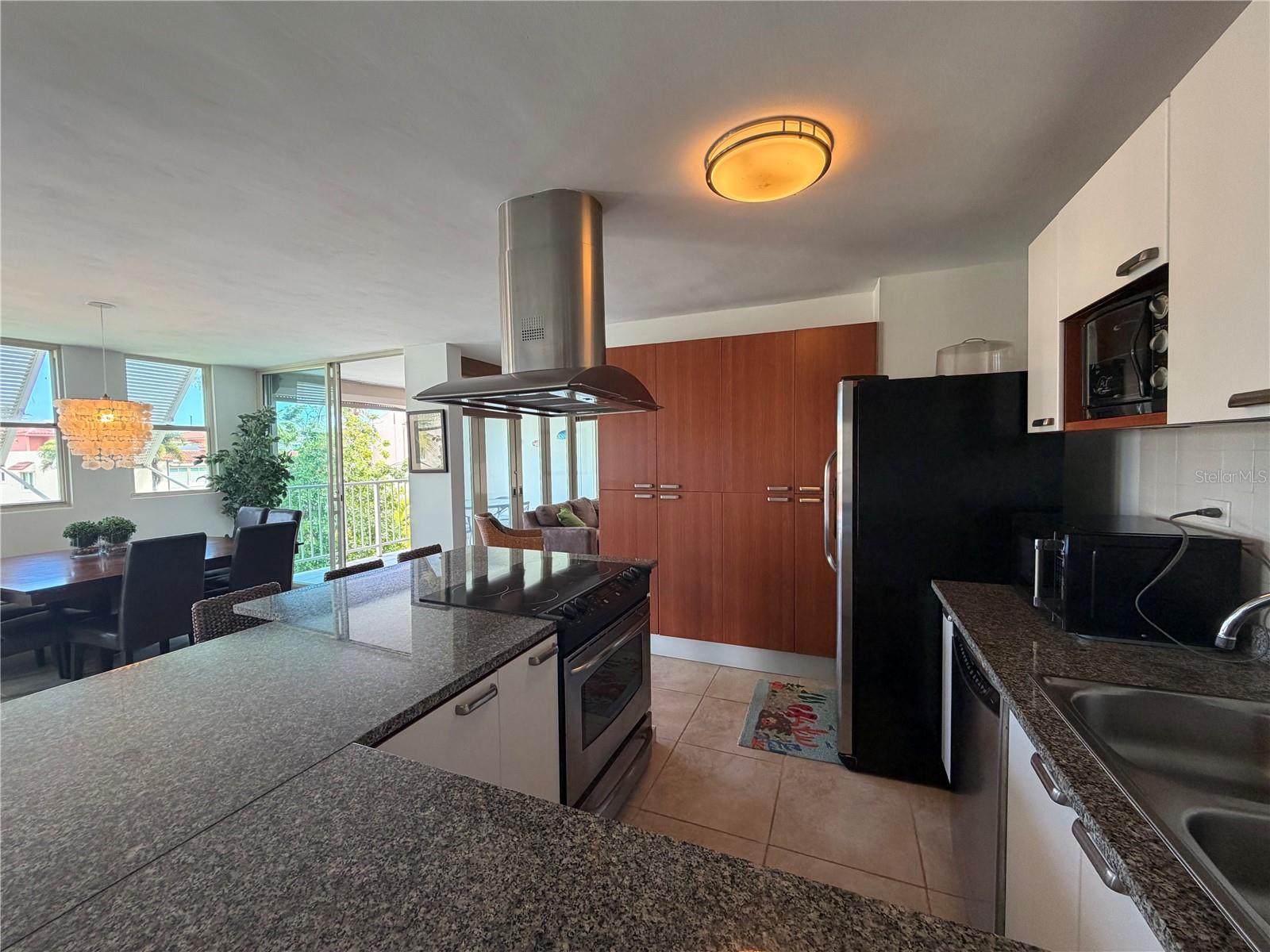 Apt B-205 Cond. Harbour Points, PR