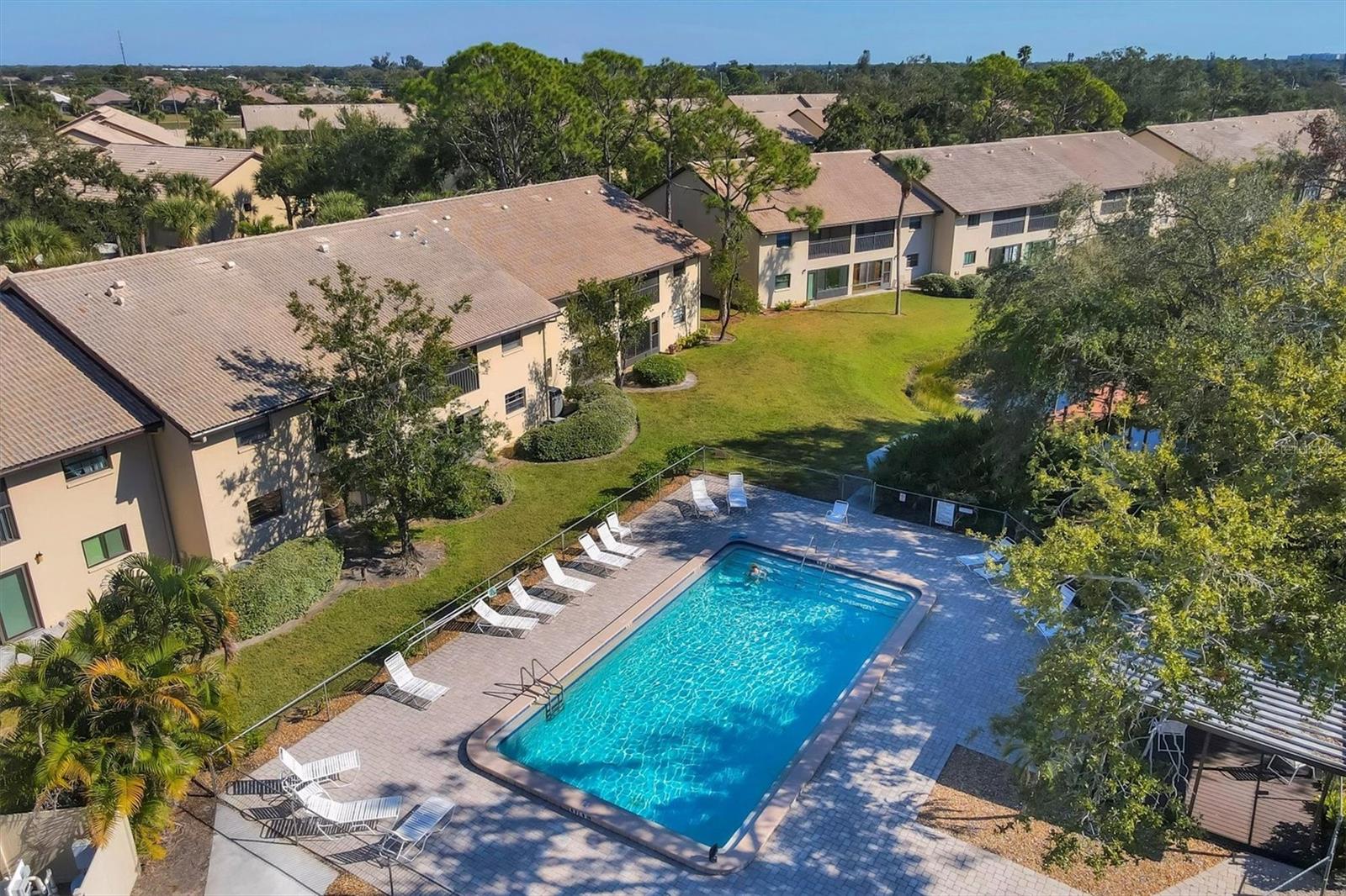 370 Three Lakes Ln #F, FL