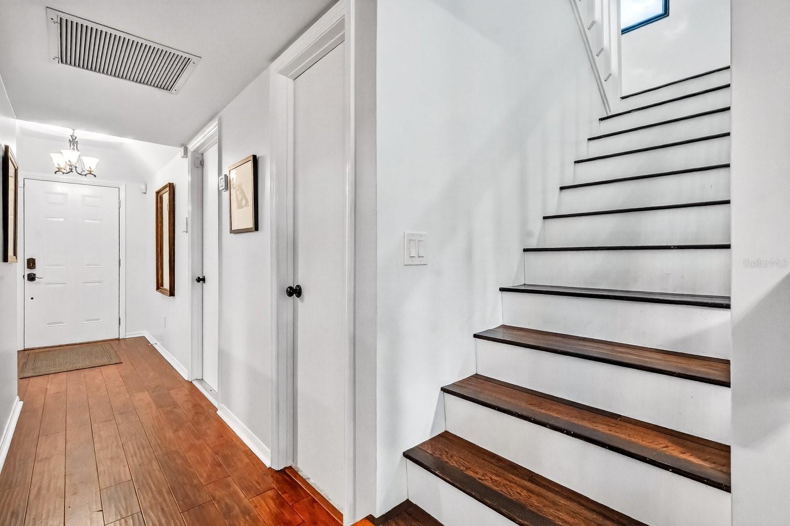 223 Quayside Circle, FL