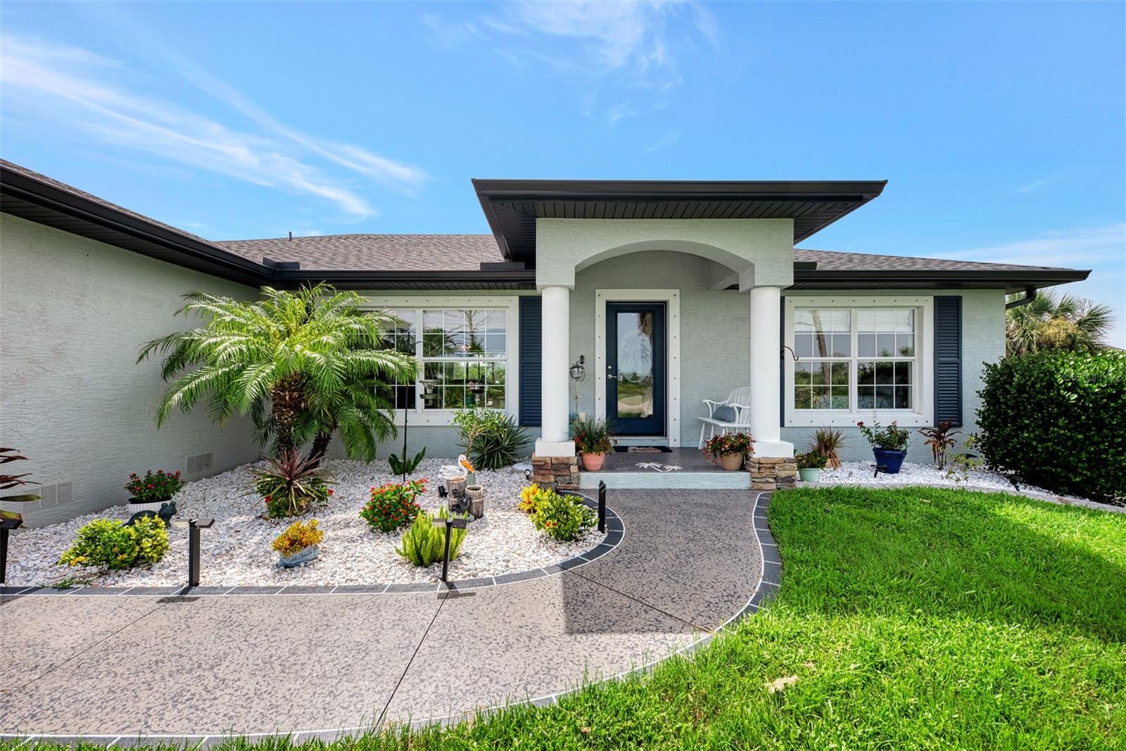 8 Amidship Rd, FL
