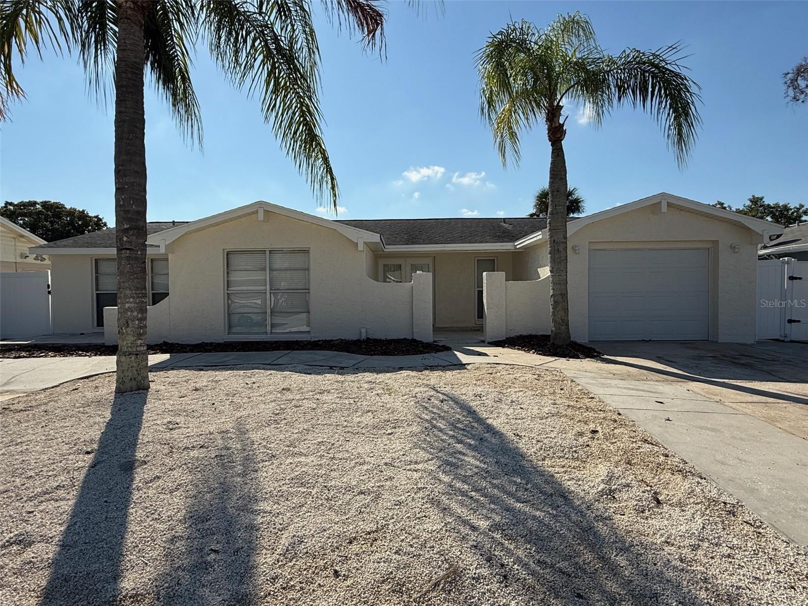 6104 Seabreeze Dr, FL