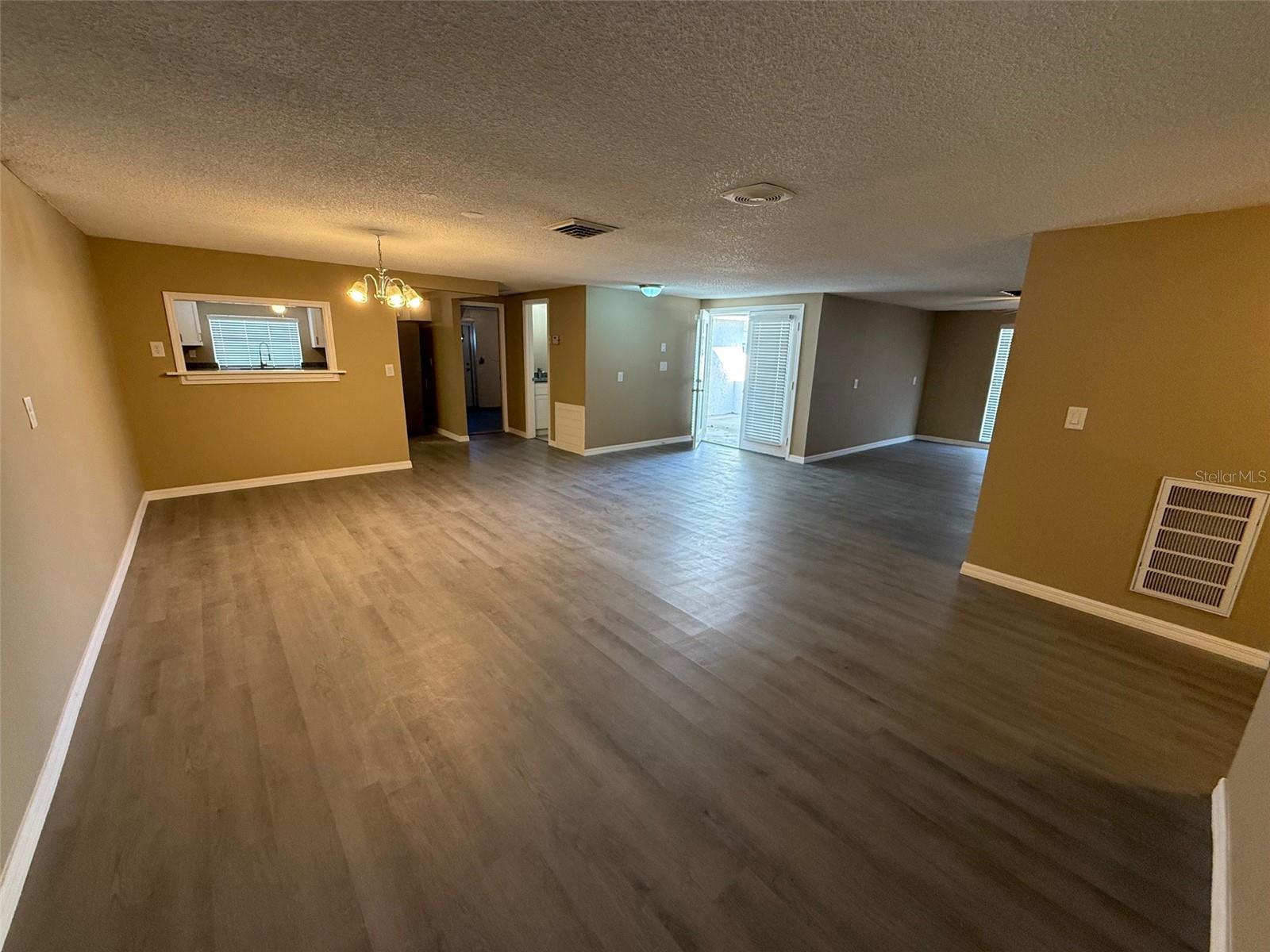 6104 Seabreeze Drive, FL