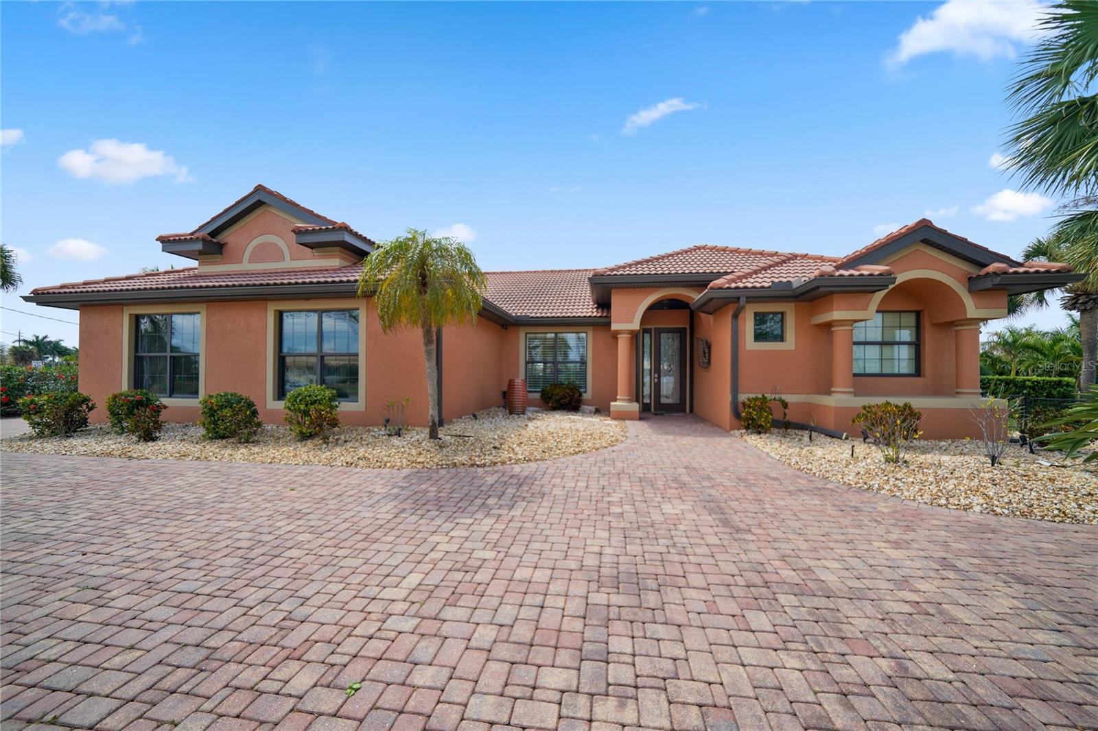 197 Gulfview Rd, FL