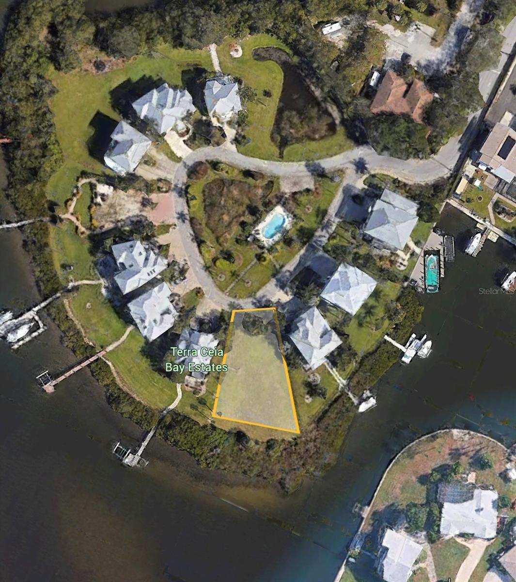 5523 2nd Avenue Circle, FL