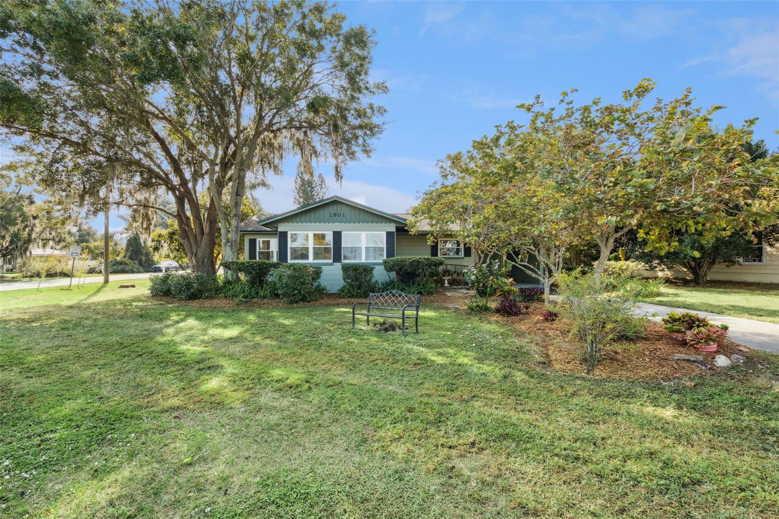 1801 Lakeshore Blvd, FL