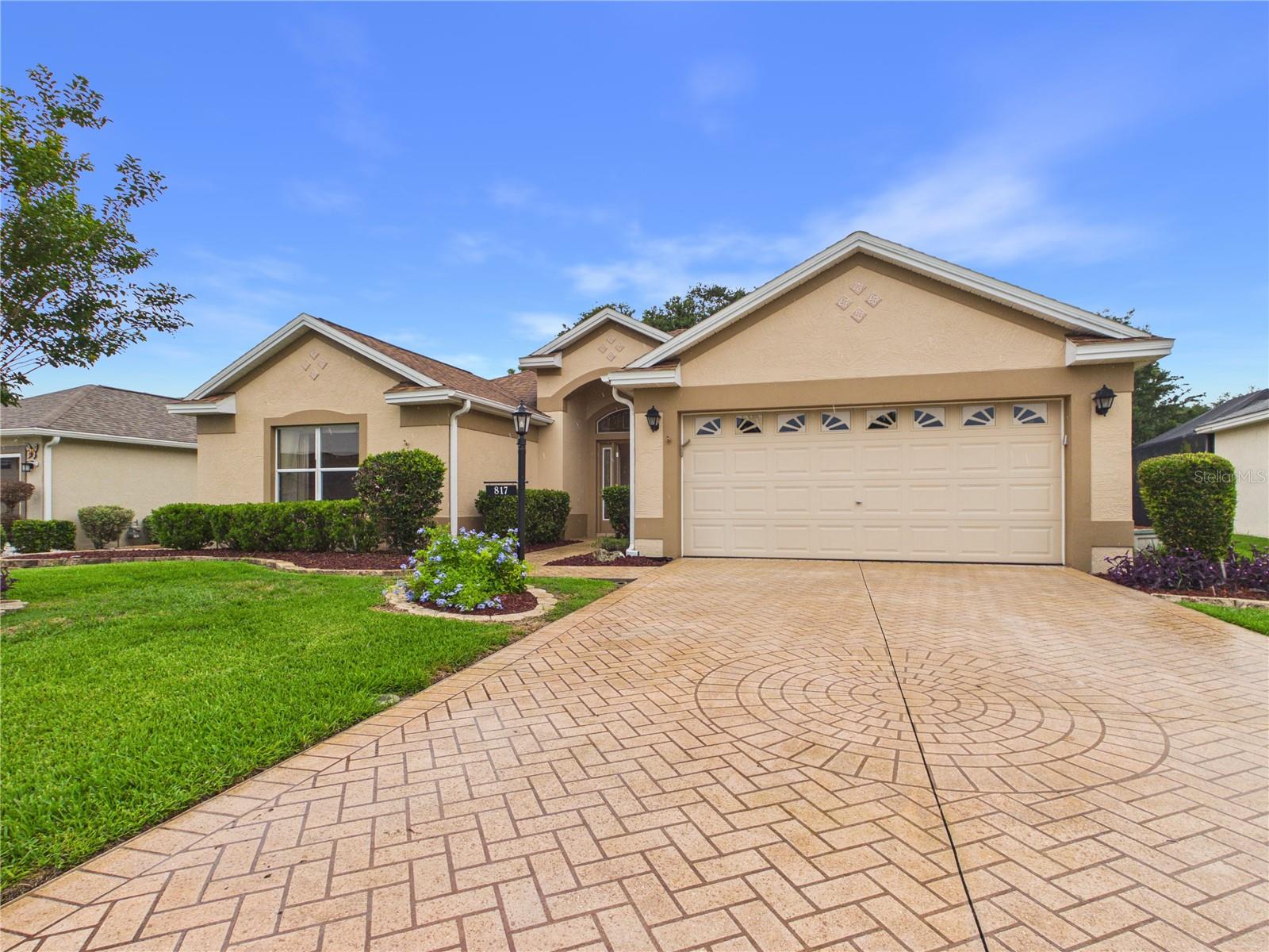 817 Oak Forest Drive, FL