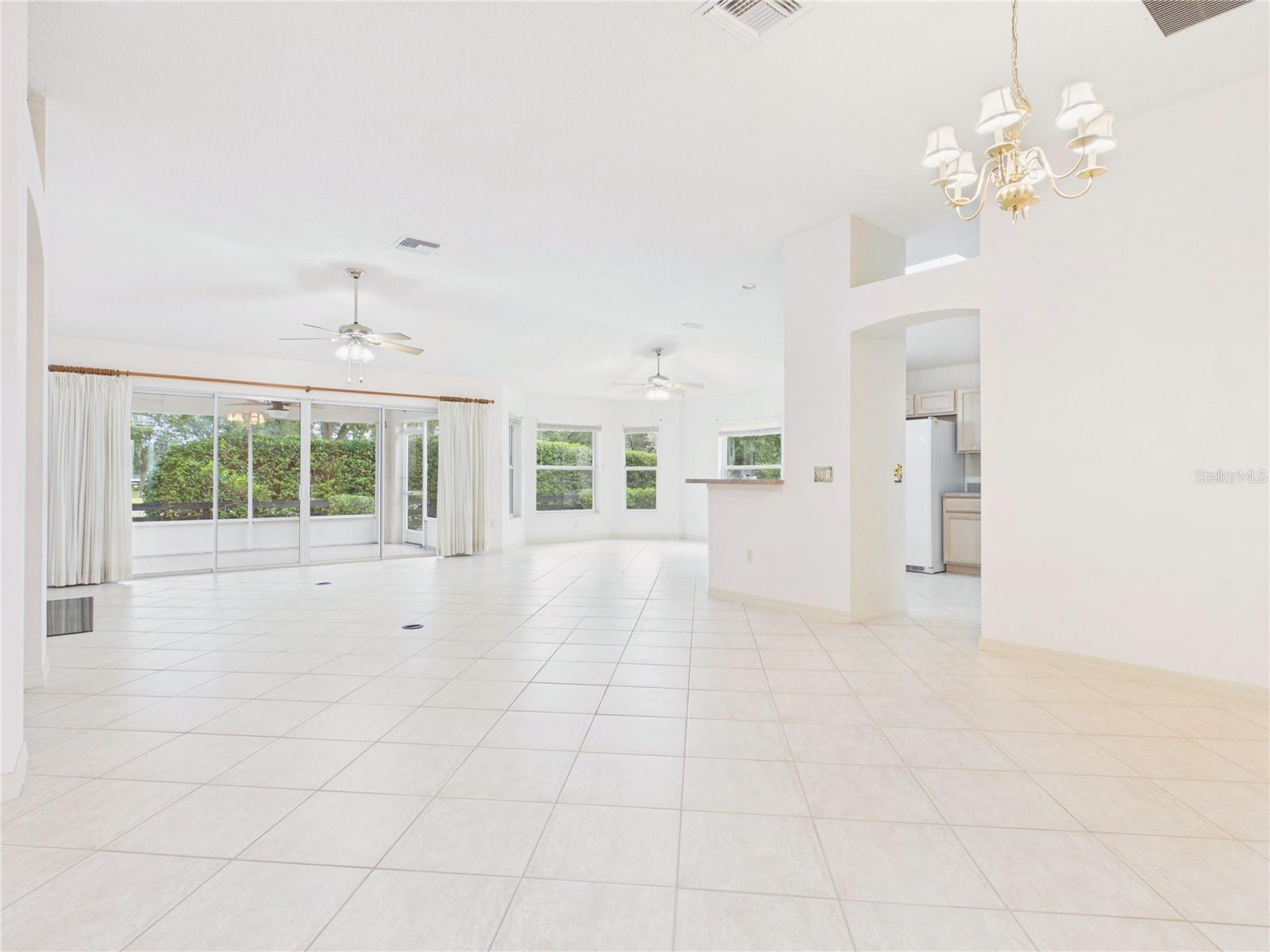 817 Oak Forest Drive, FL