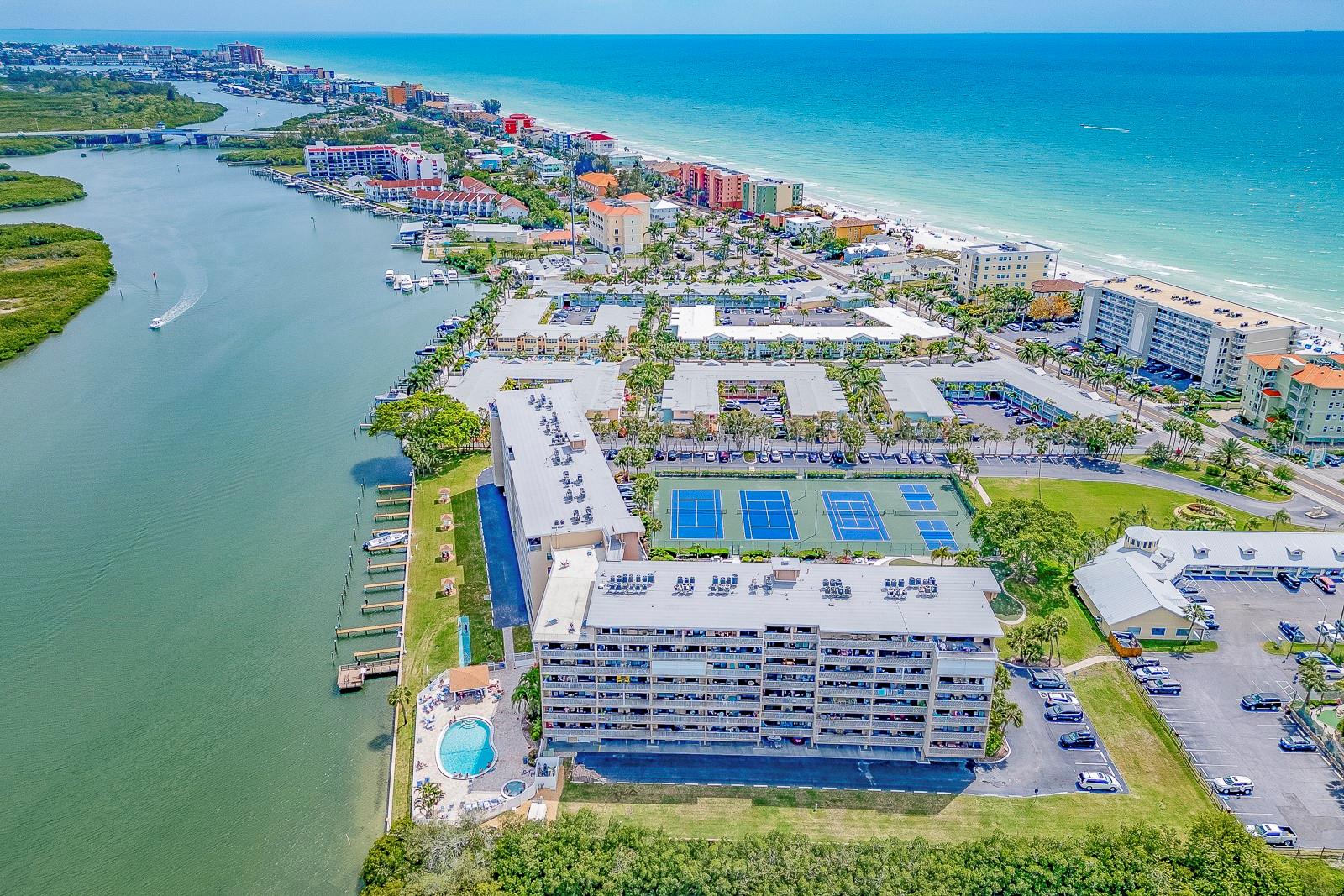 19451 Gulf Blvd #604, FL