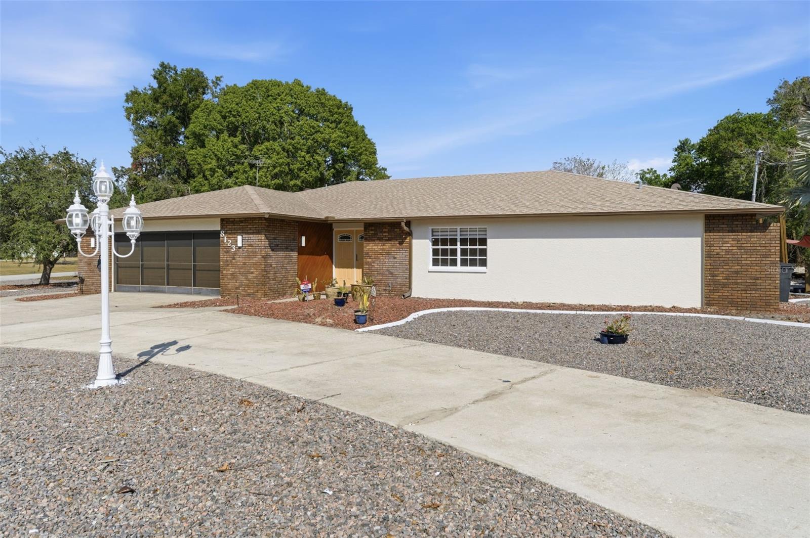 8123 River Country Dr, FL
