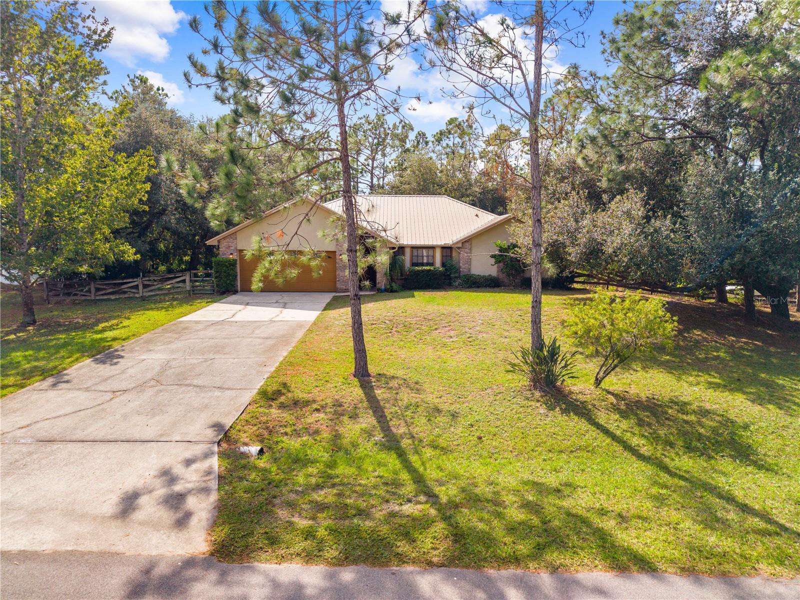 1860 Mustang Ct, FL