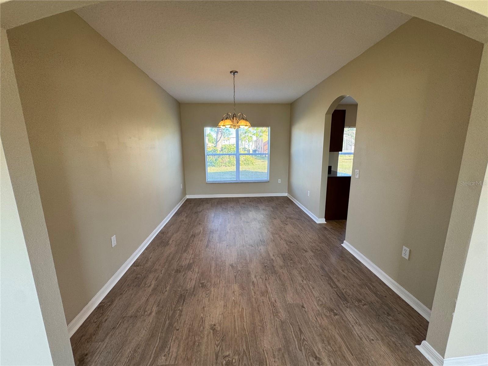 681 Basingstoke Court, FL
