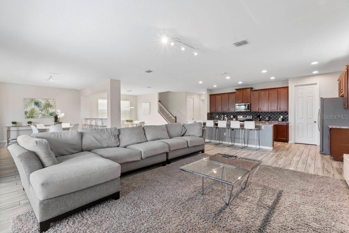 9029 Sunshine Ridge Loop, FL