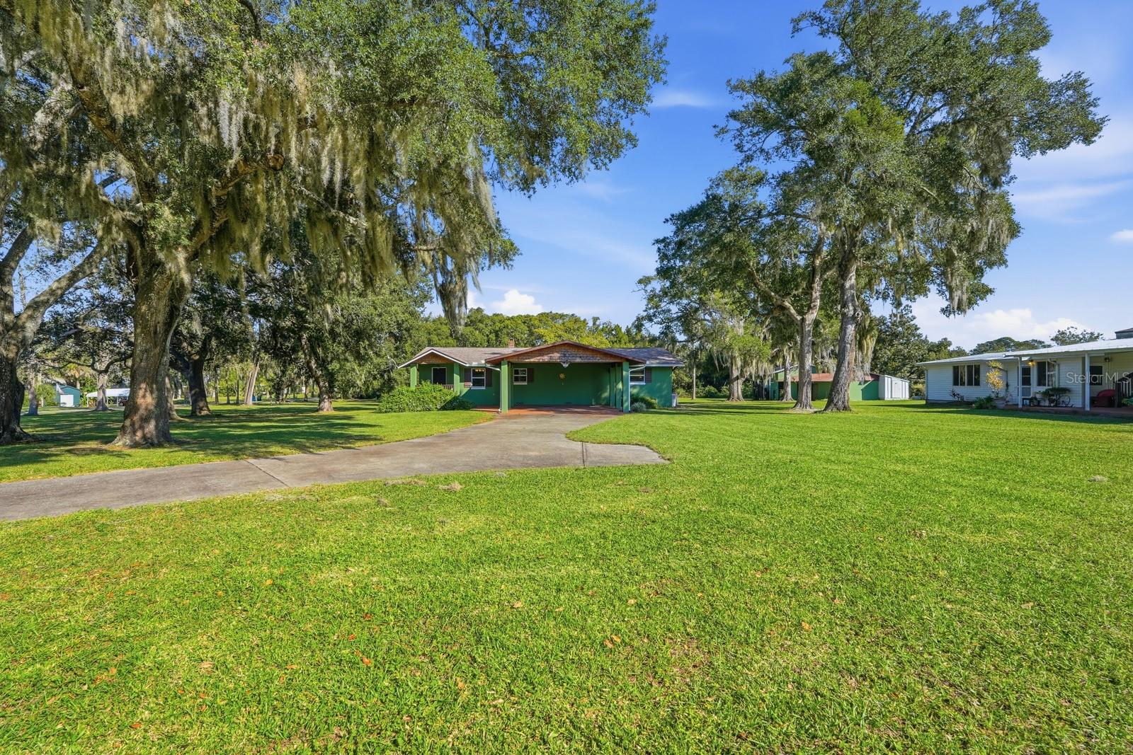 191 Howes St, FL