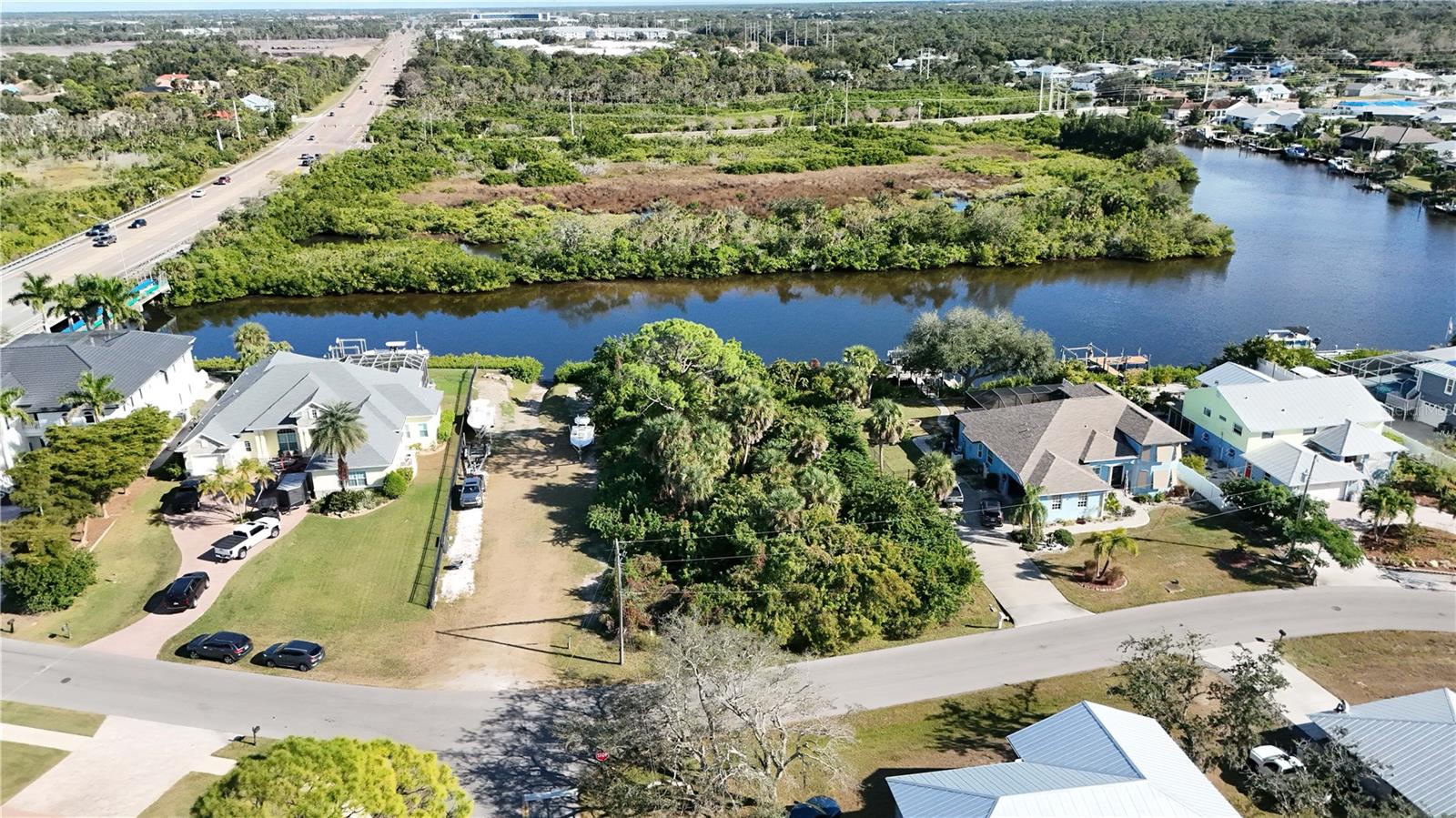 Bayview Drive, FL