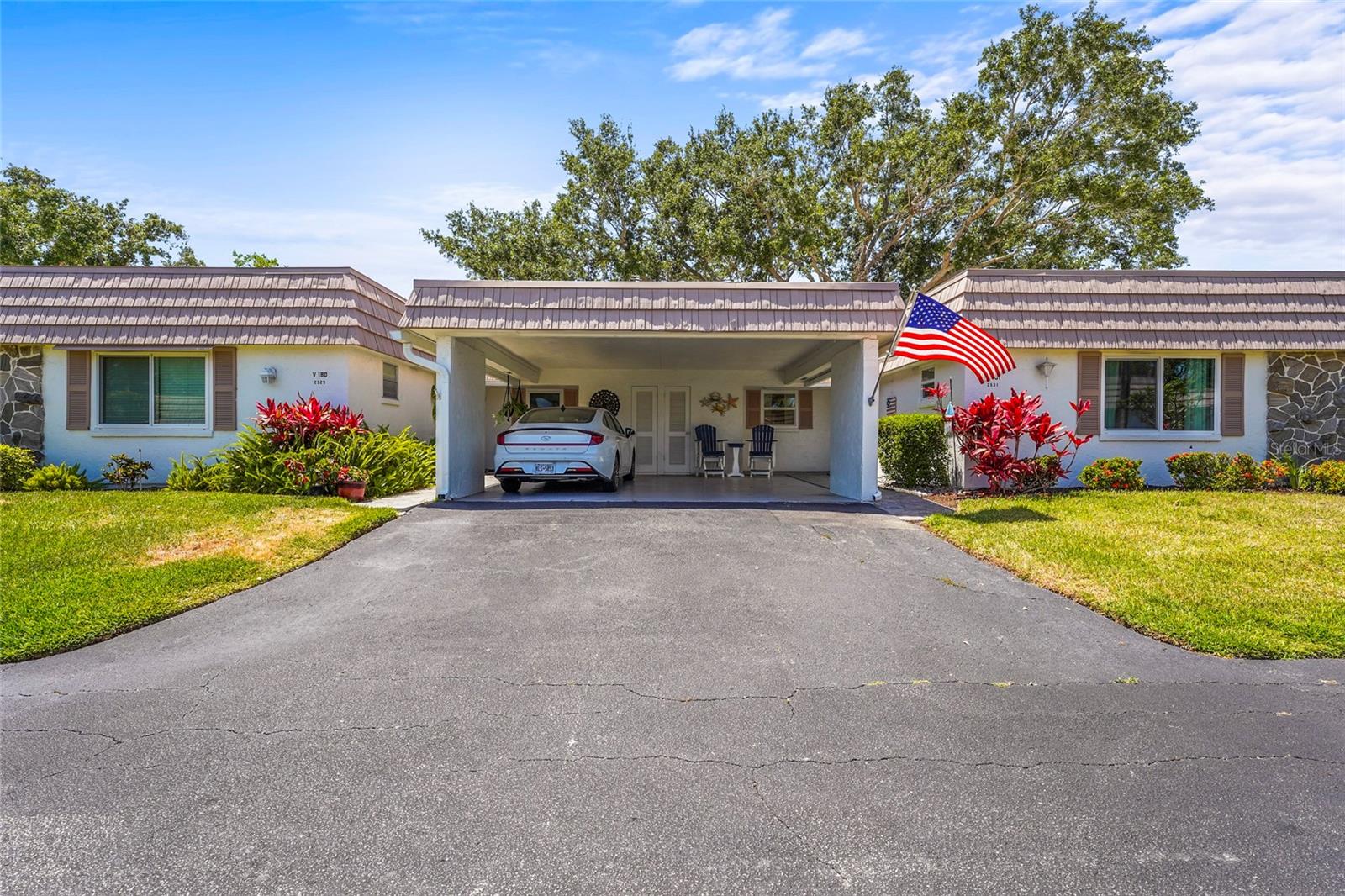 2531 Riverbluff Parkway, FL