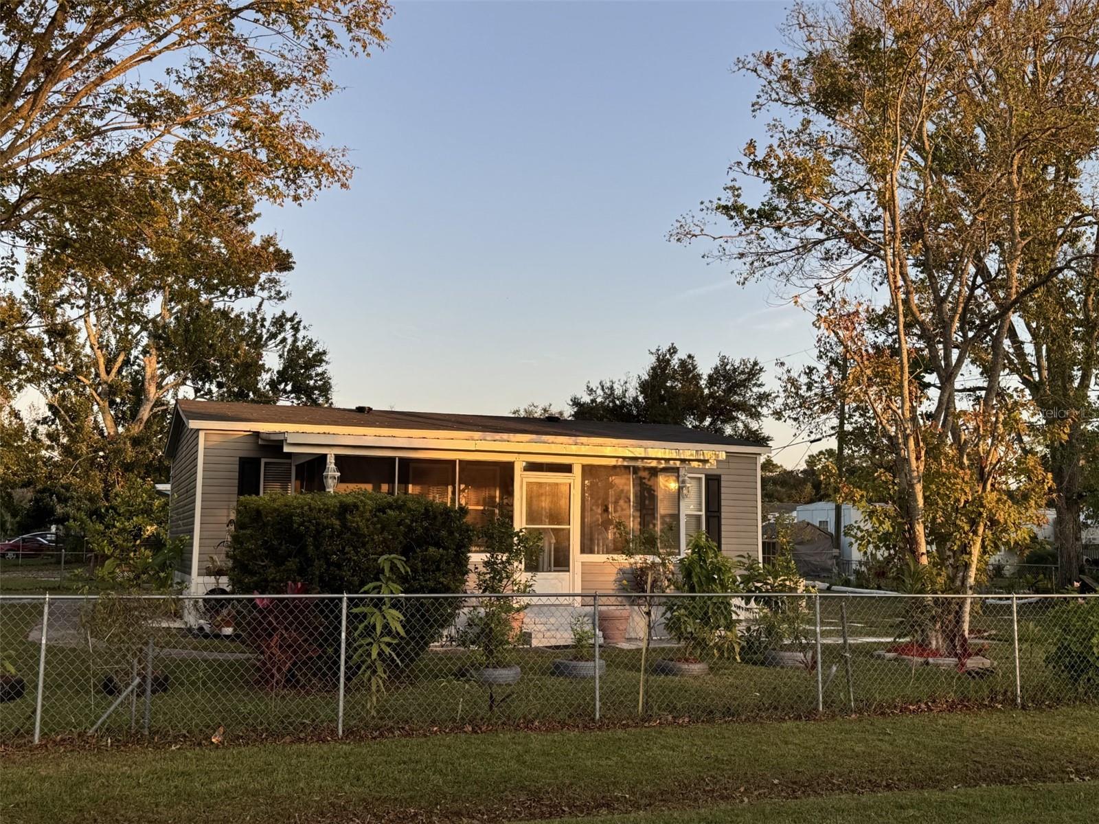 1111 Avenue G, FL