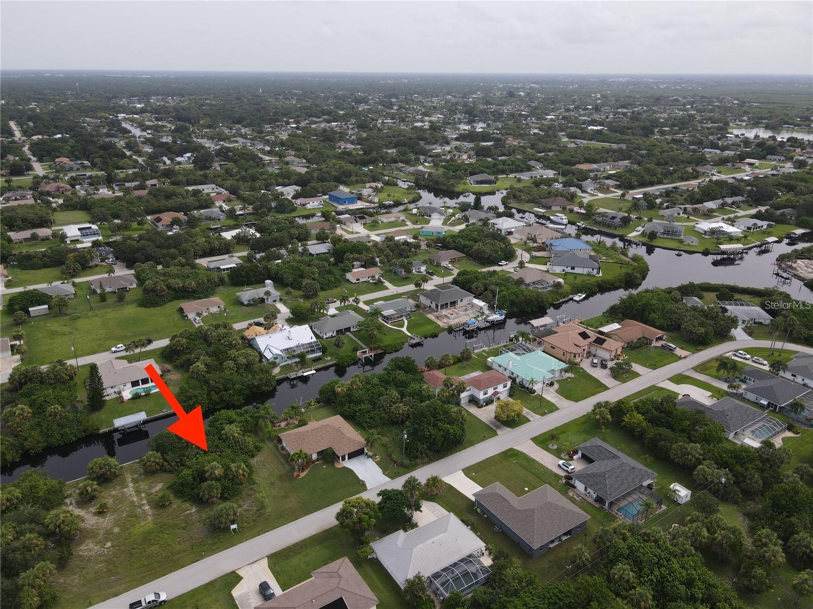 18694 Arapahoe Circle, FL