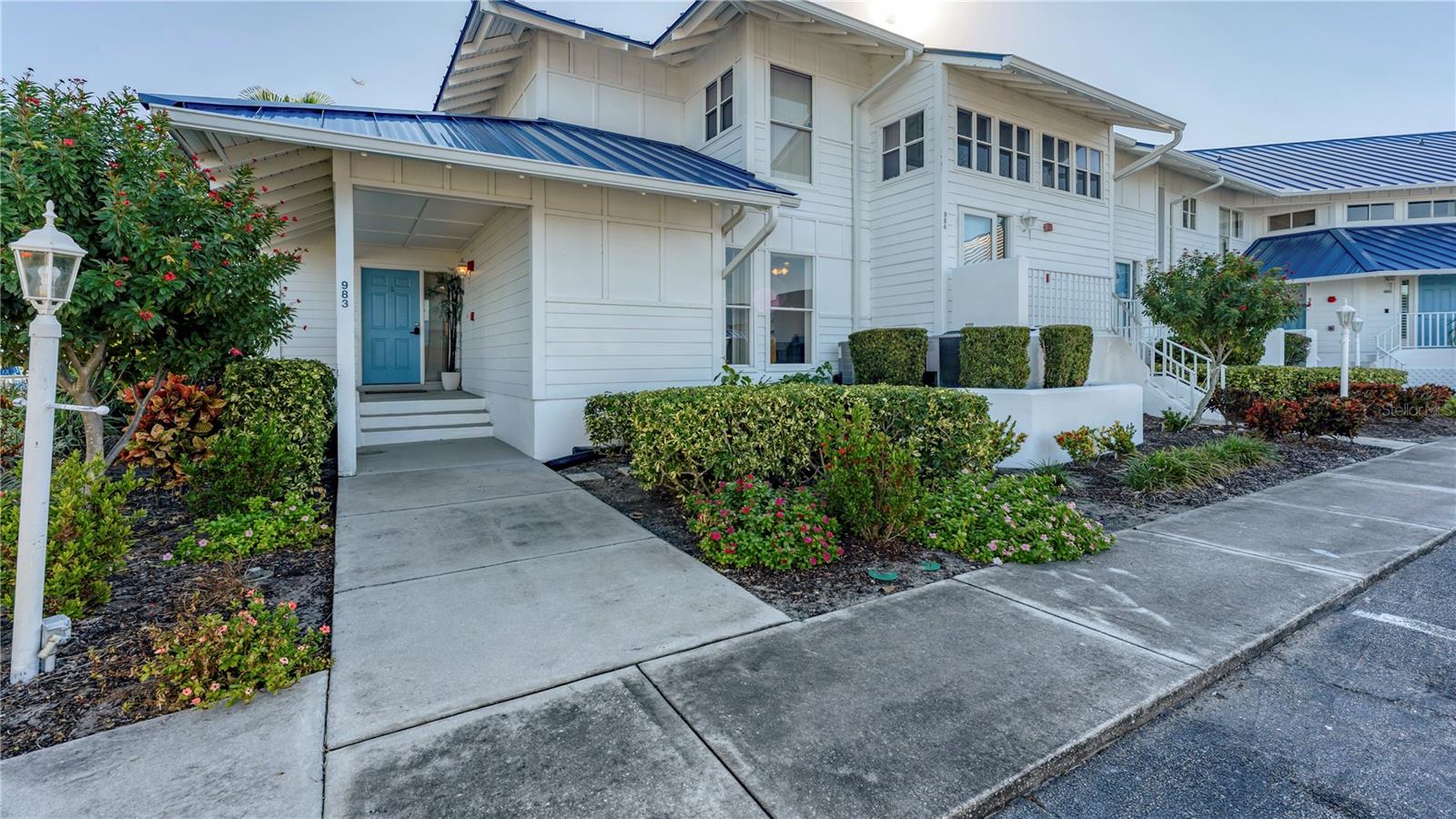 983 Sandpiper Circle, FL