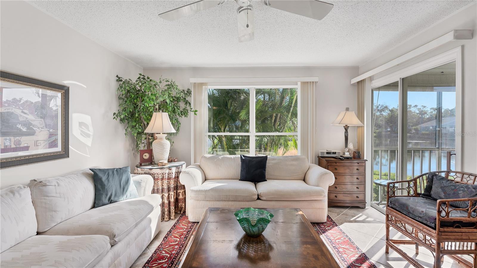983 Sandpiper Circle, FL