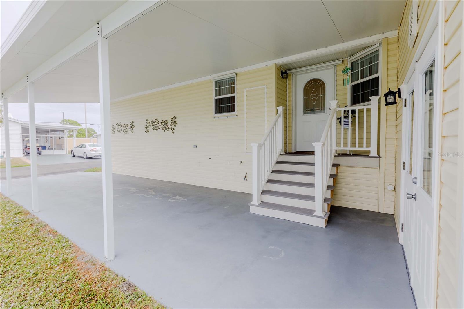 2100 Kings Highway, FL