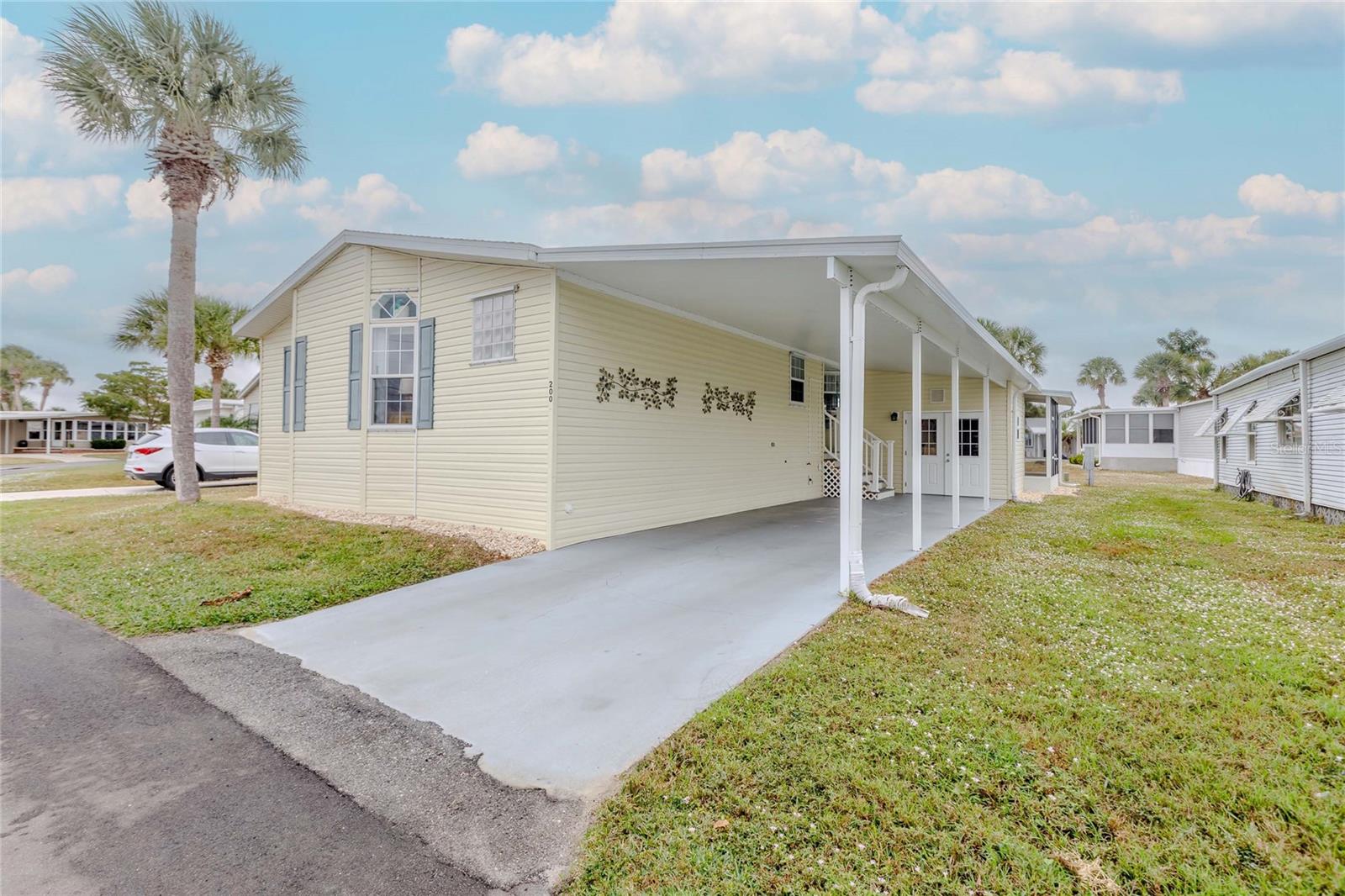 2100 Kings Highway, FL