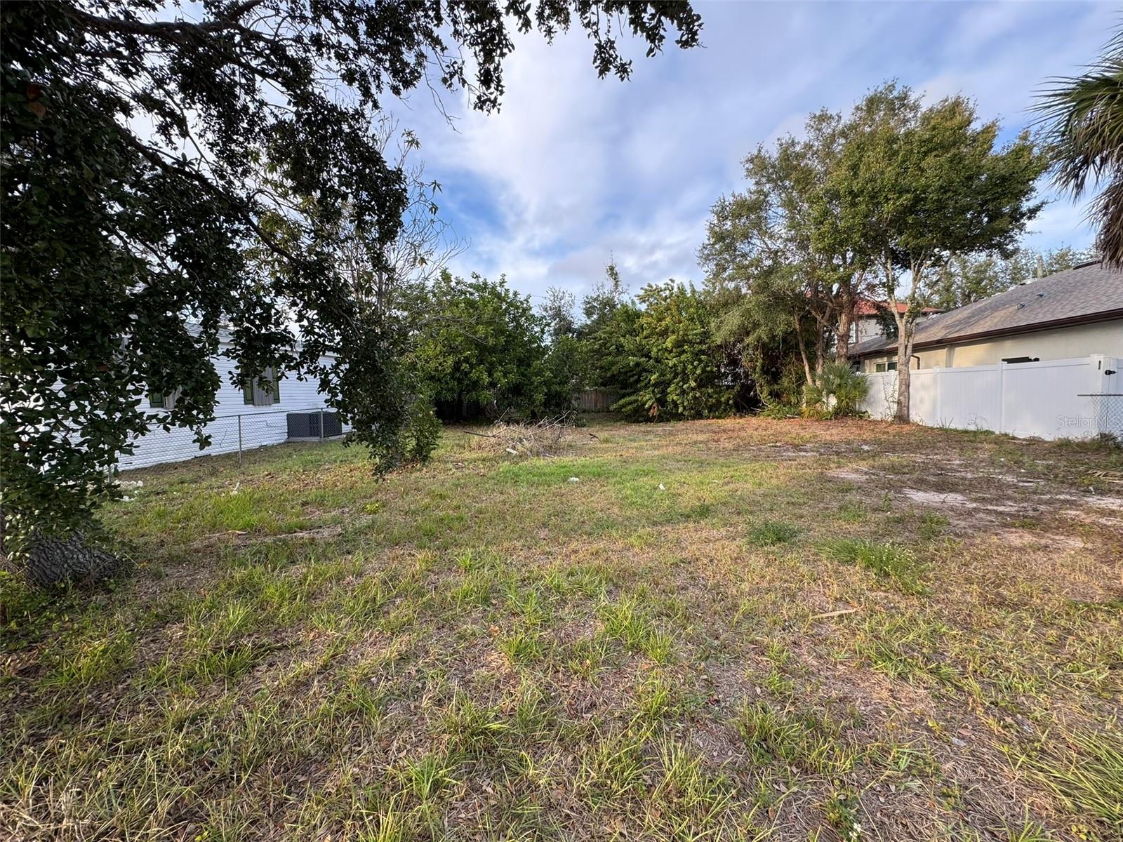 6025 82nd Ave N, FL