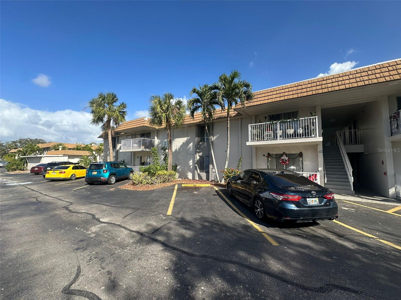 1830 Maravilla Ave #713, FL