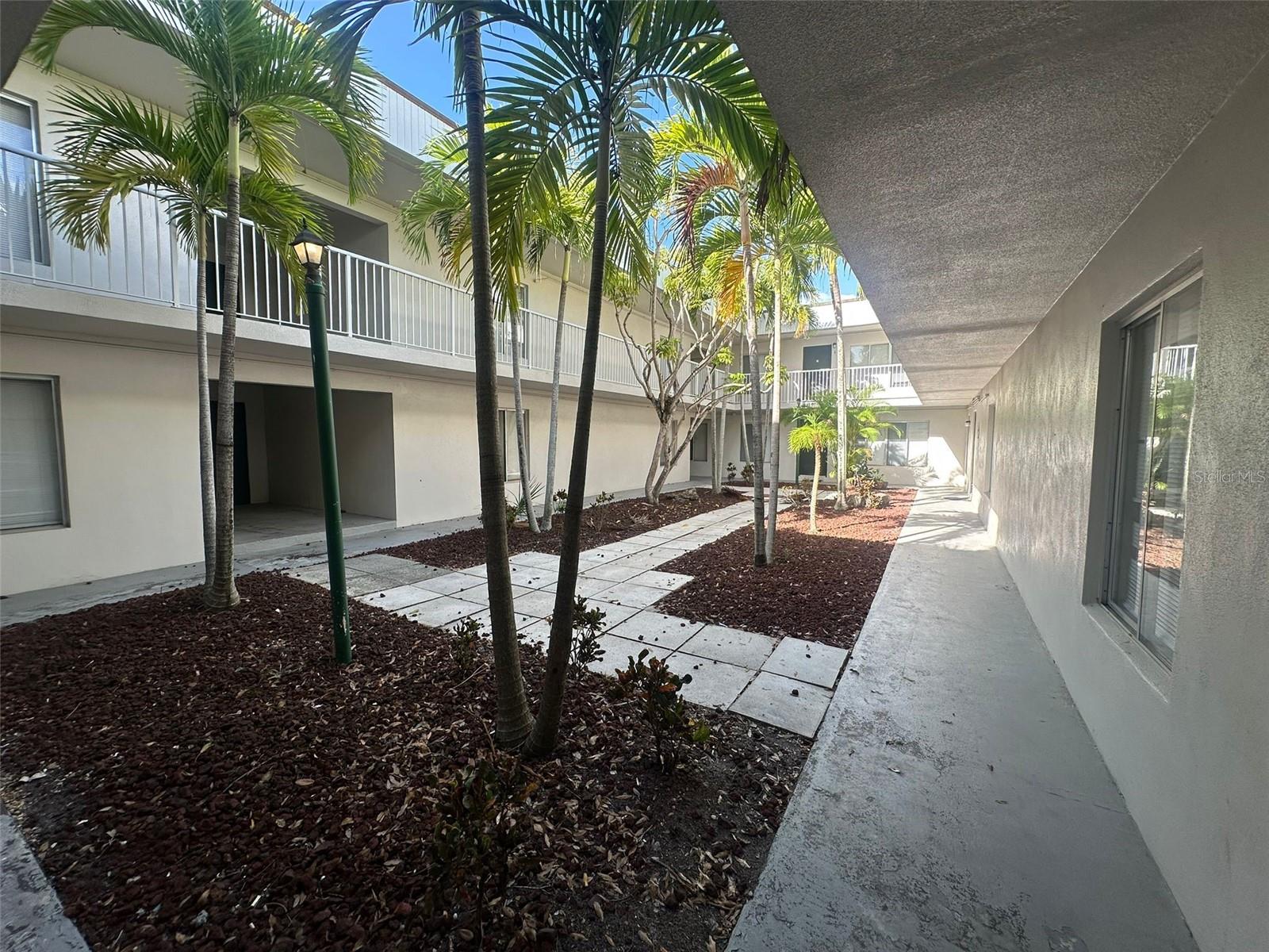 1830 Maravilla Avenue, FL